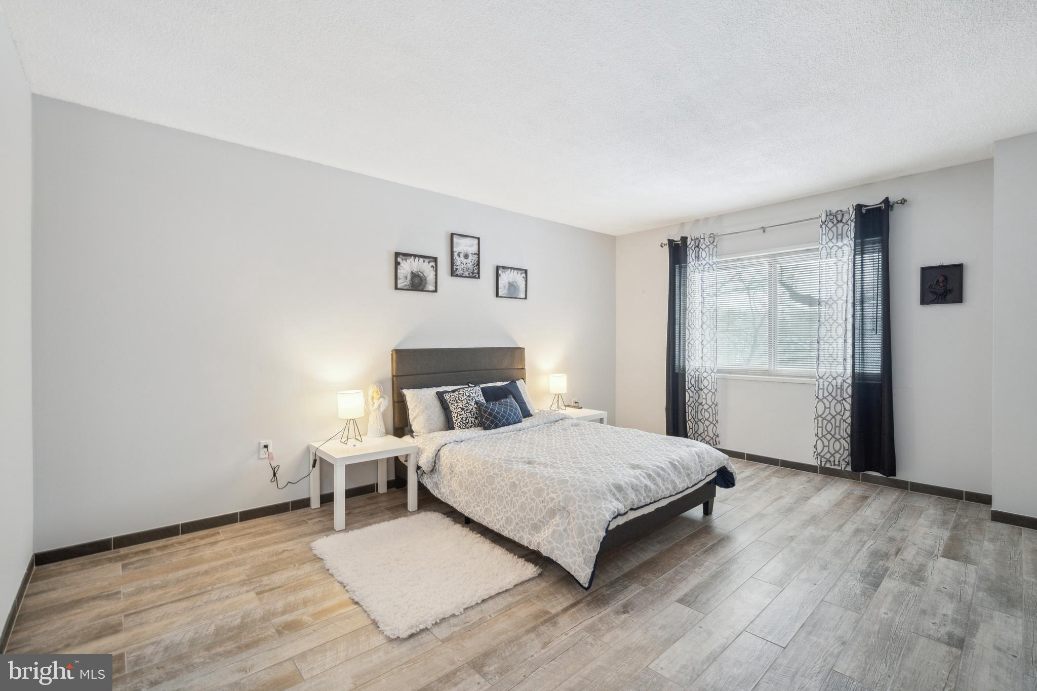 JENKINTOWN - Residential