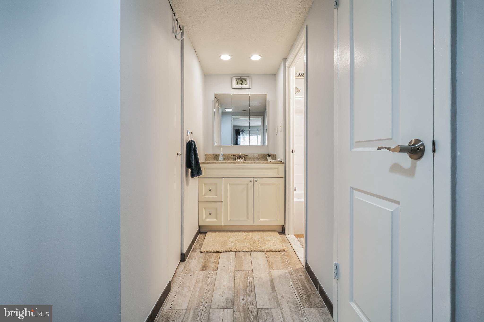 JENKINTOWN - Residential