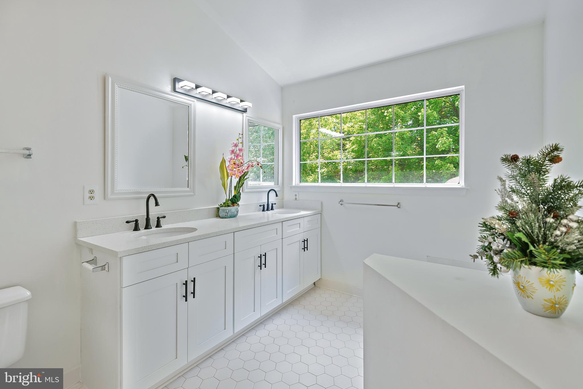 GERMANTOWN ESTATES - Residential