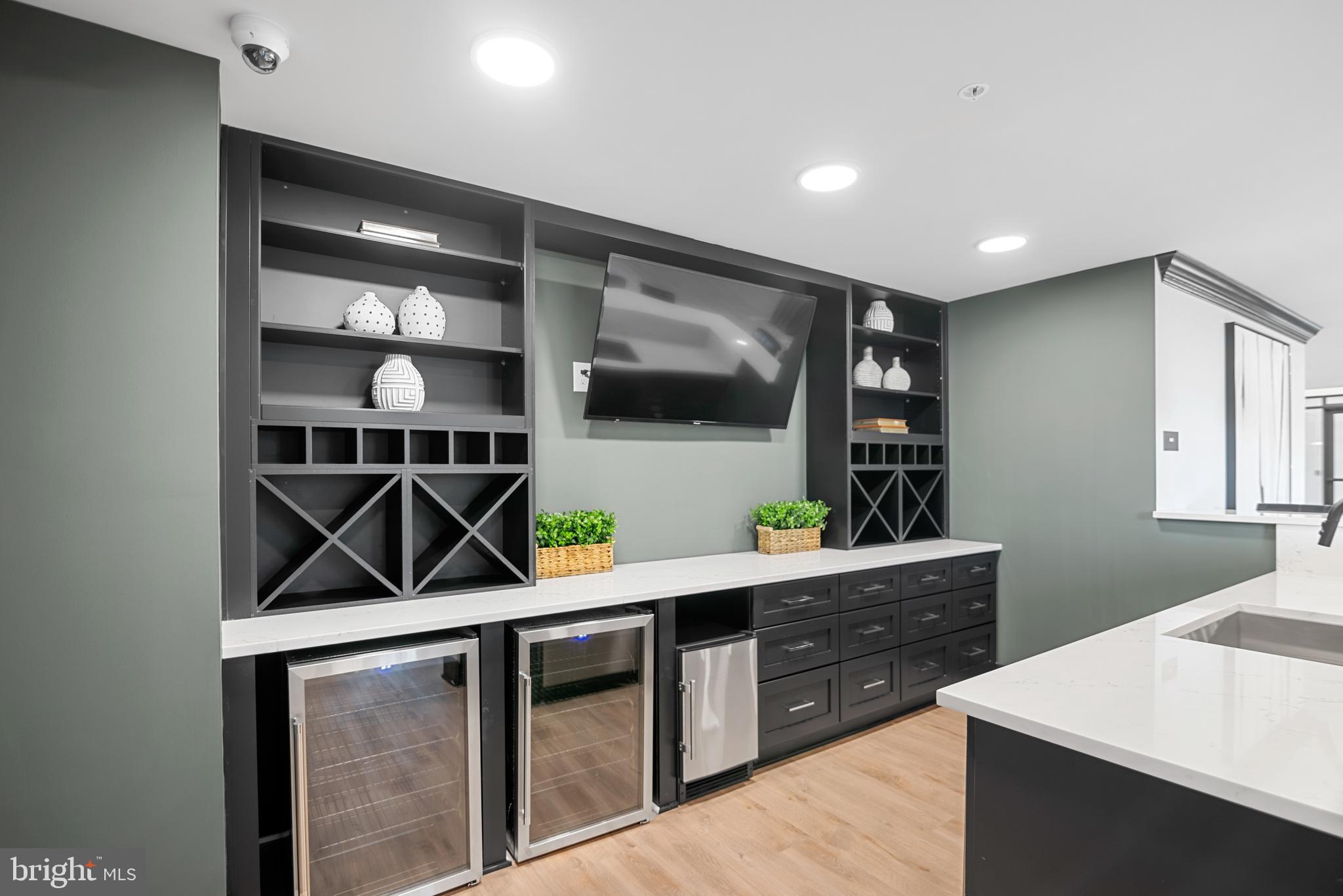 OLD TOWN ALEXANDRIA - Residential Lease