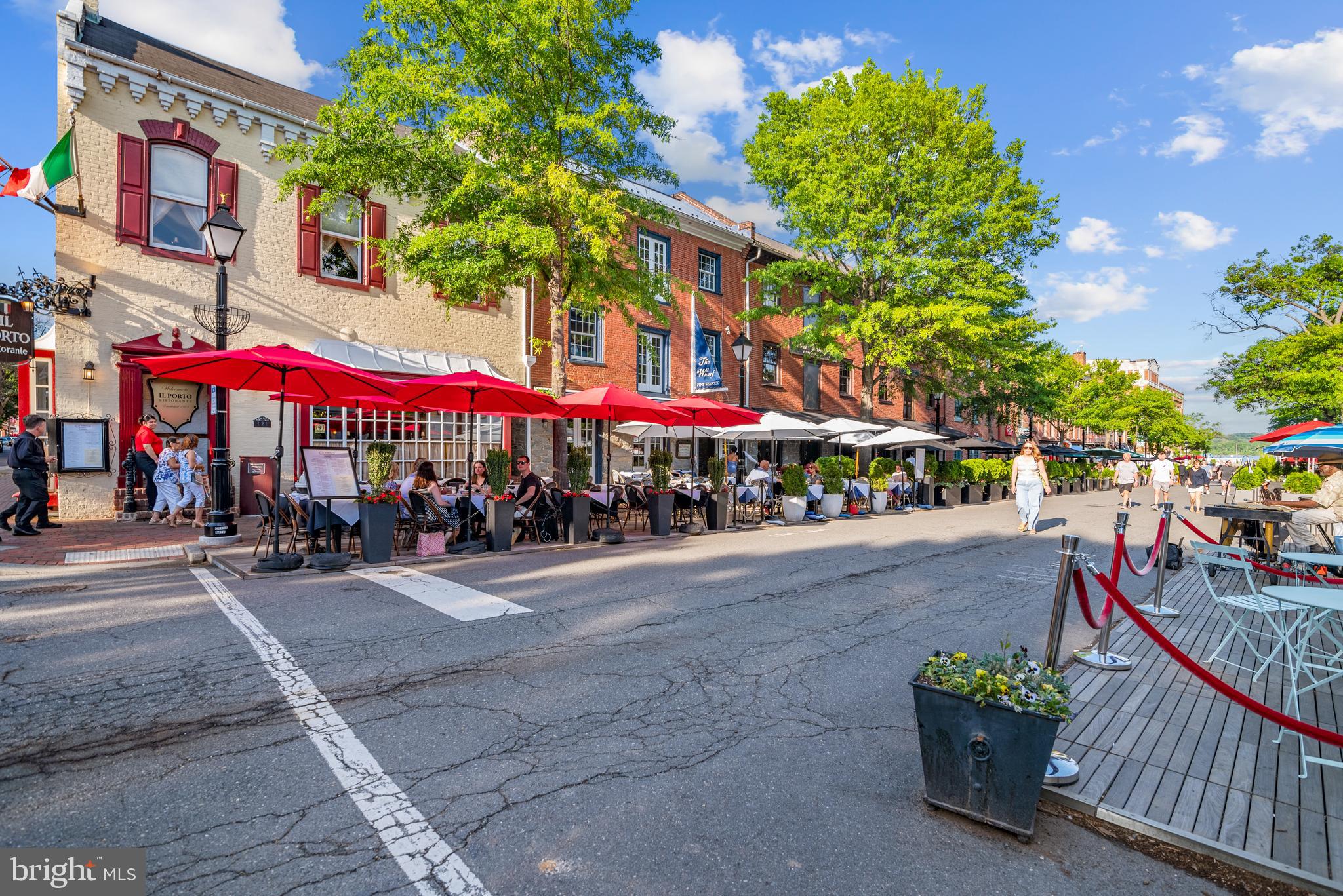 OLD TOWN ALEXANDRIA - Residential Lease