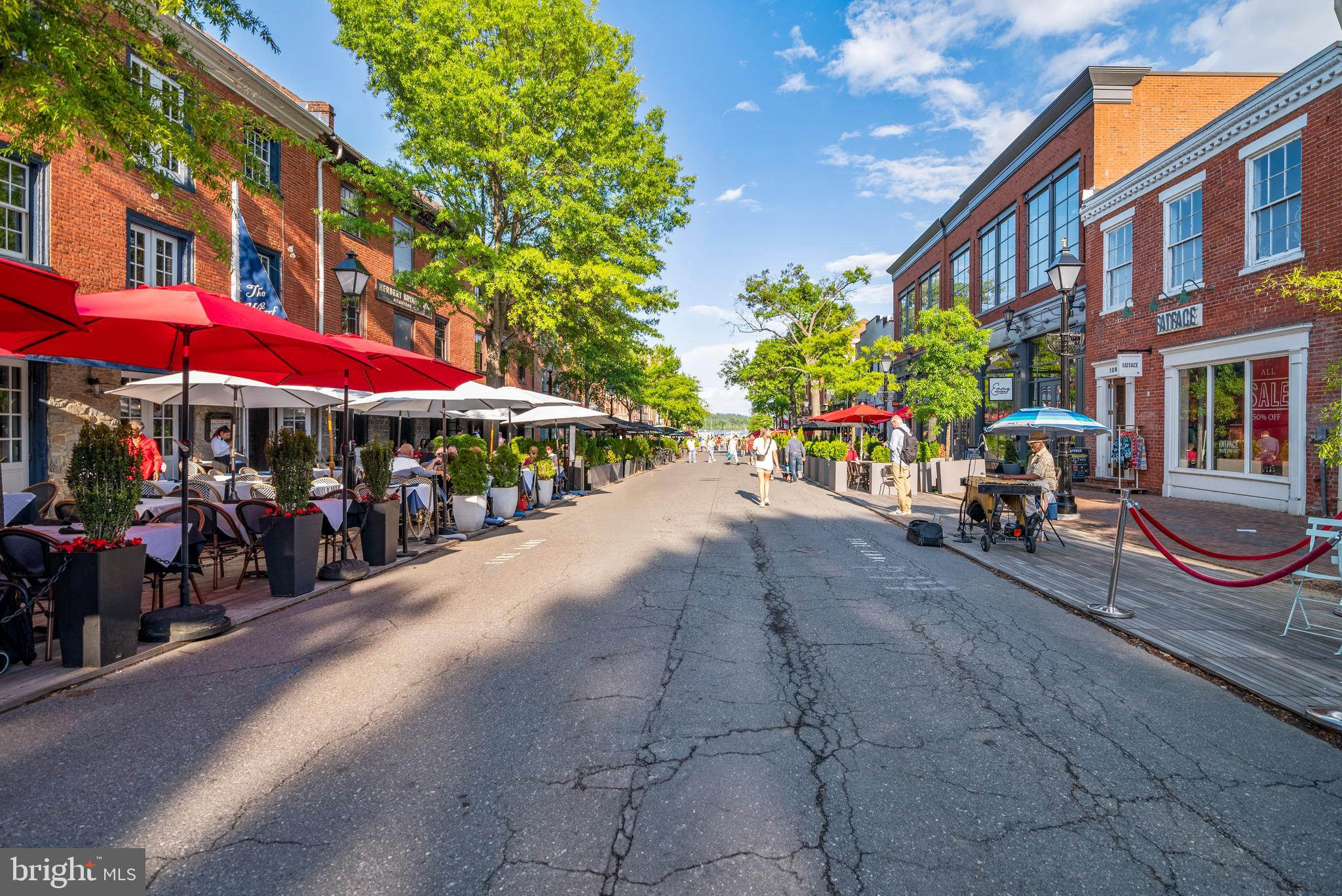 OLD TOWN ALEXANDRIA - Residential Lease