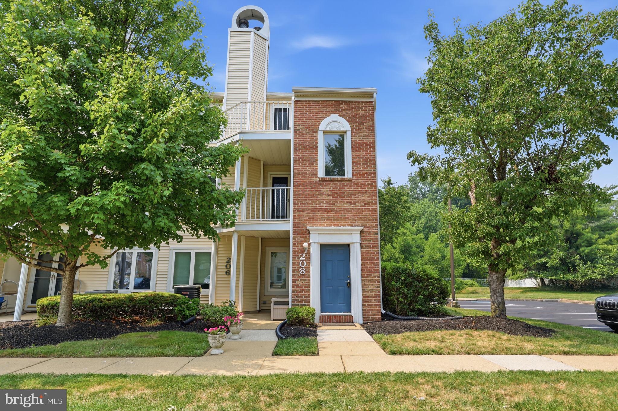 208 DEVON WAY