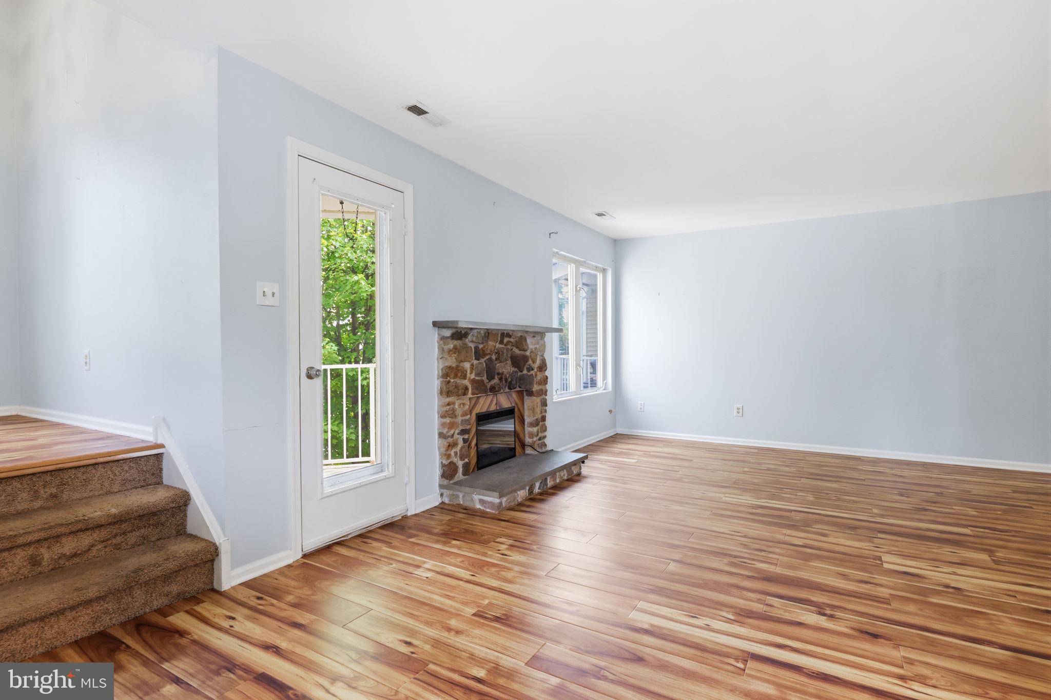 208 DEVON WAY