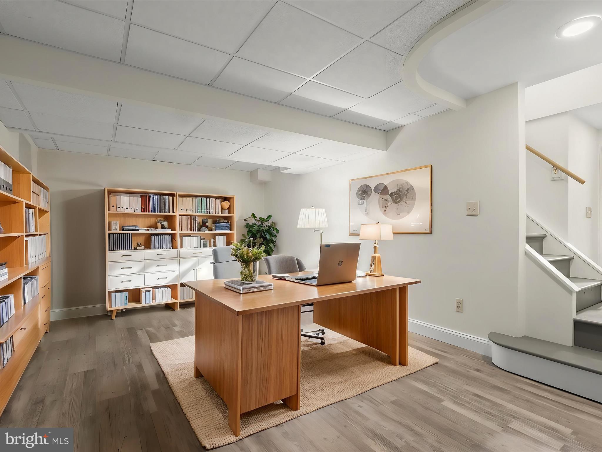 WOODBRIDGE VALLEY - Residential