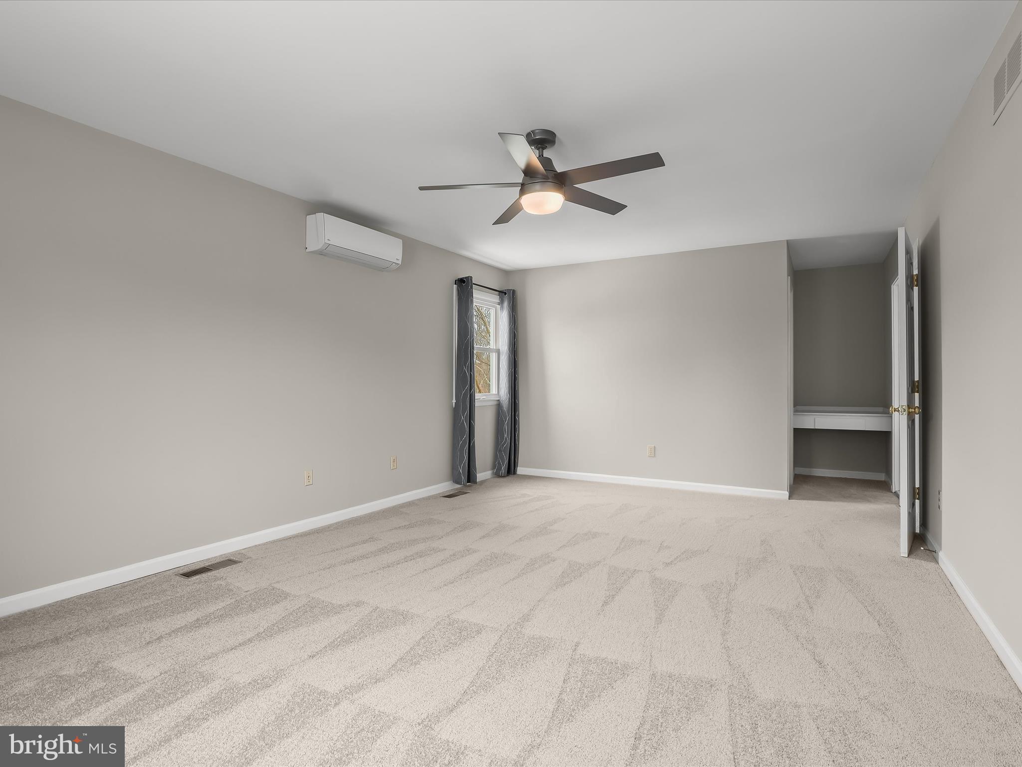 WOODBRIDGE VALLEY - Residential