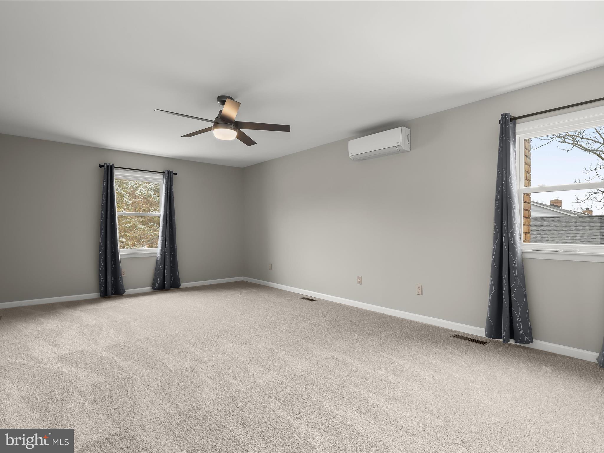 WOODBRIDGE VALLEY - Residential