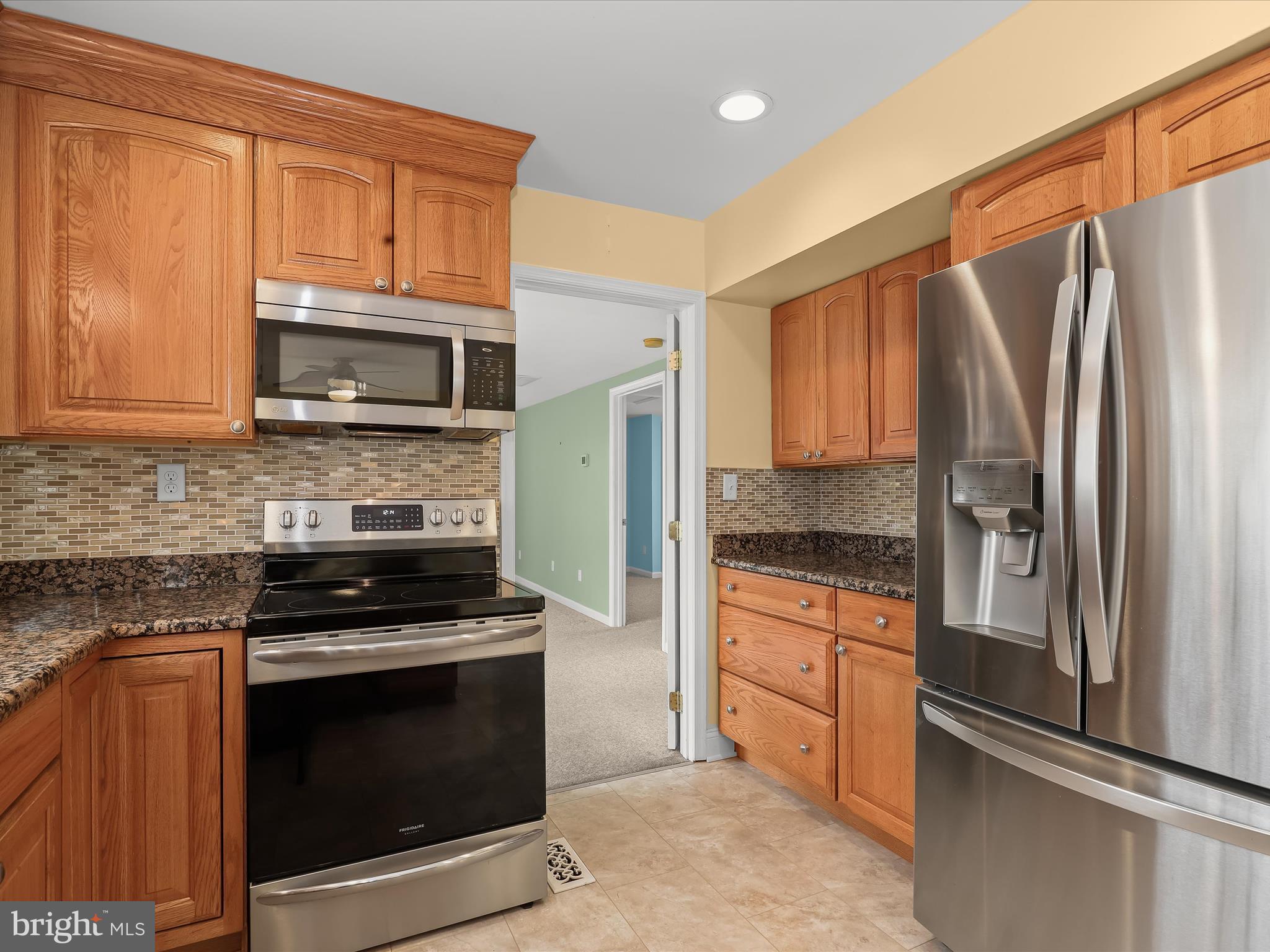 WOODBRIDGE VALLEY - Residential