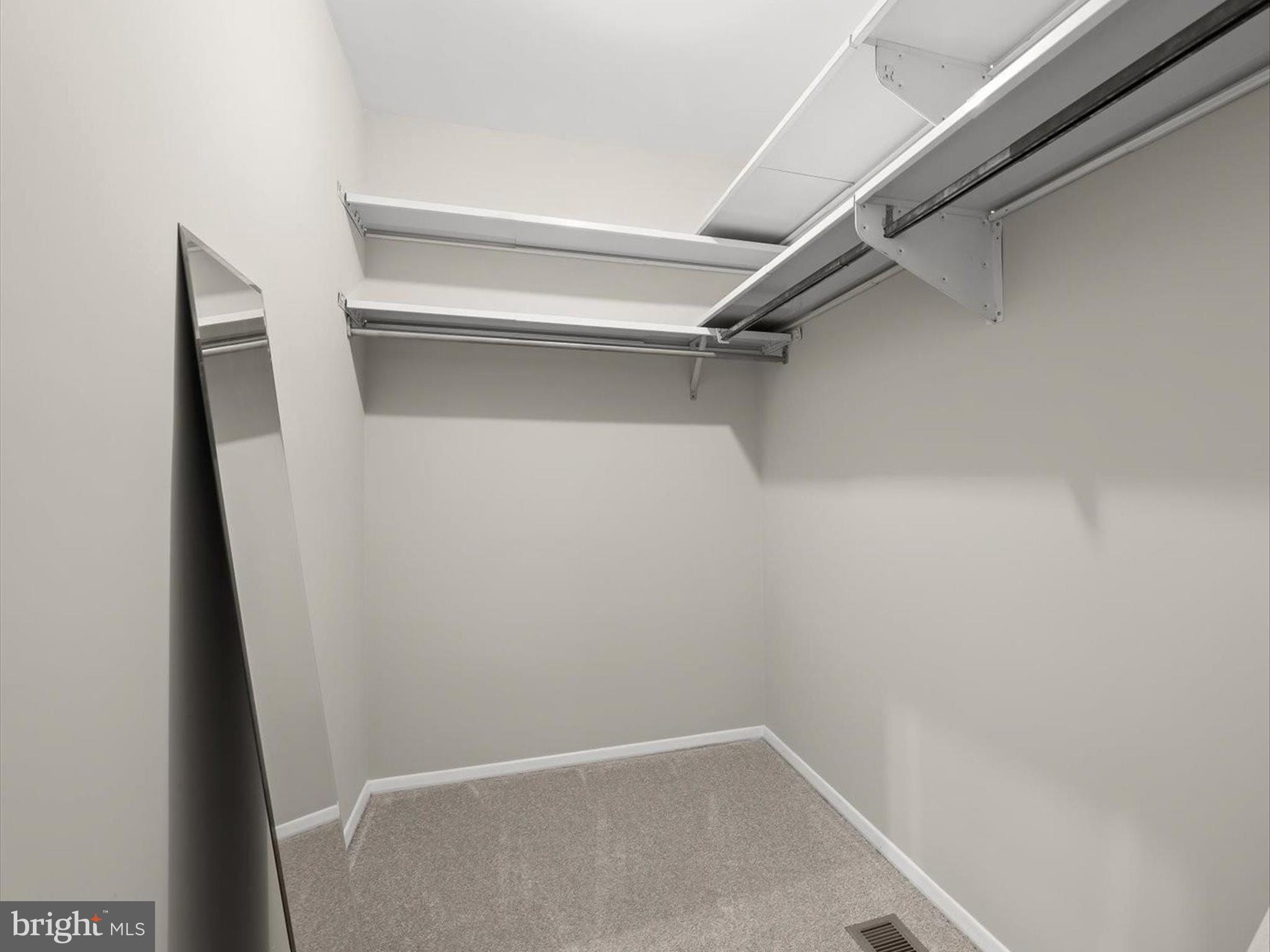 WOODBRIDGE VALLEY - Residential