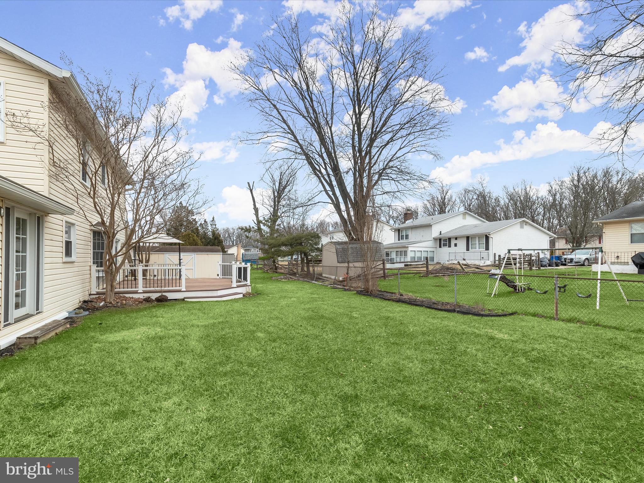 WOODBRIDGE VALLEY - Residential