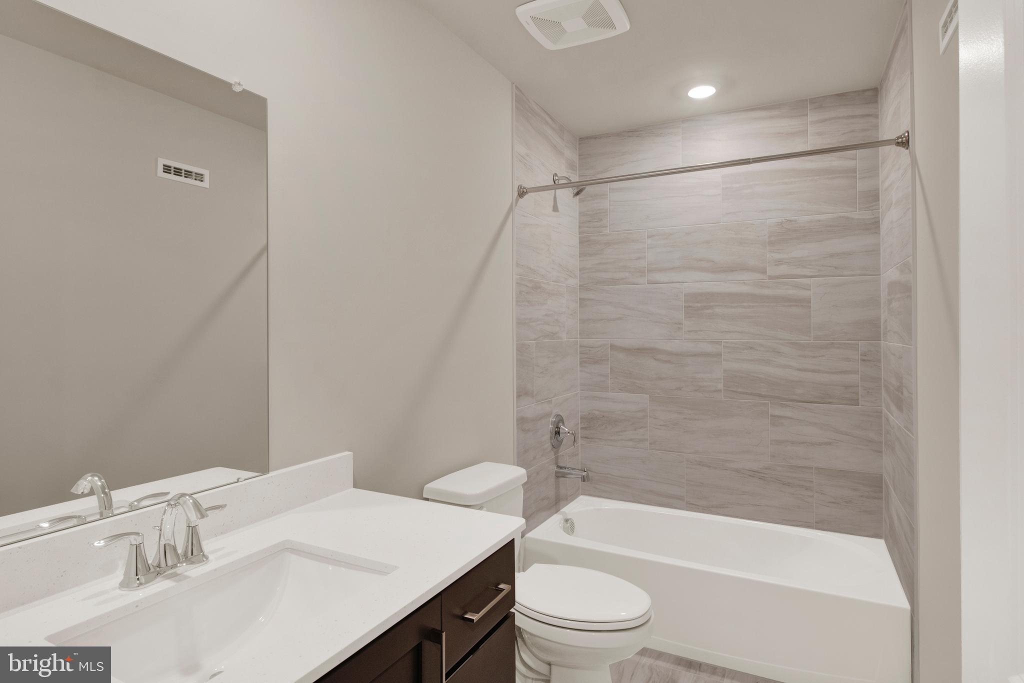 FARM VIEW - Residential