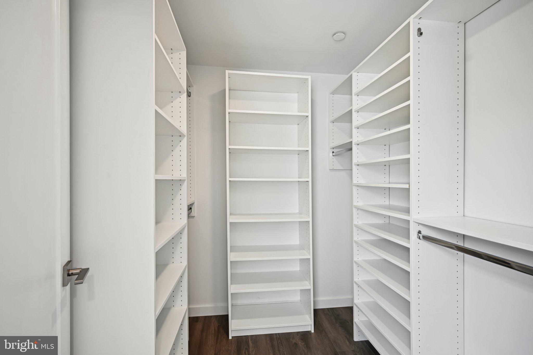 FAIRMOUNT - Residential