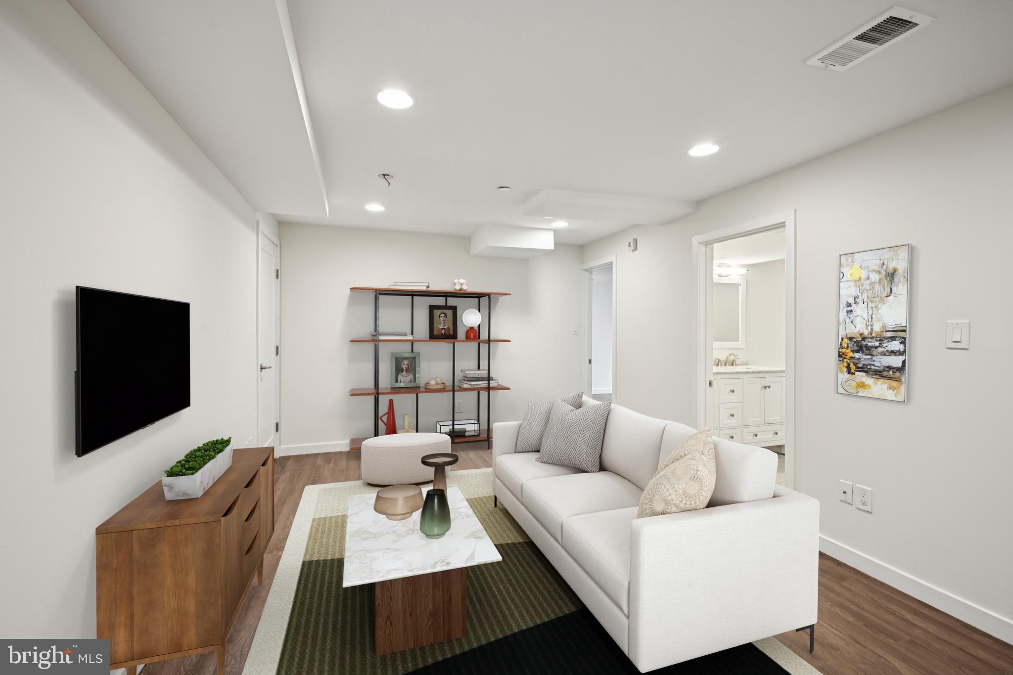 FAIRMOUNT - Residential