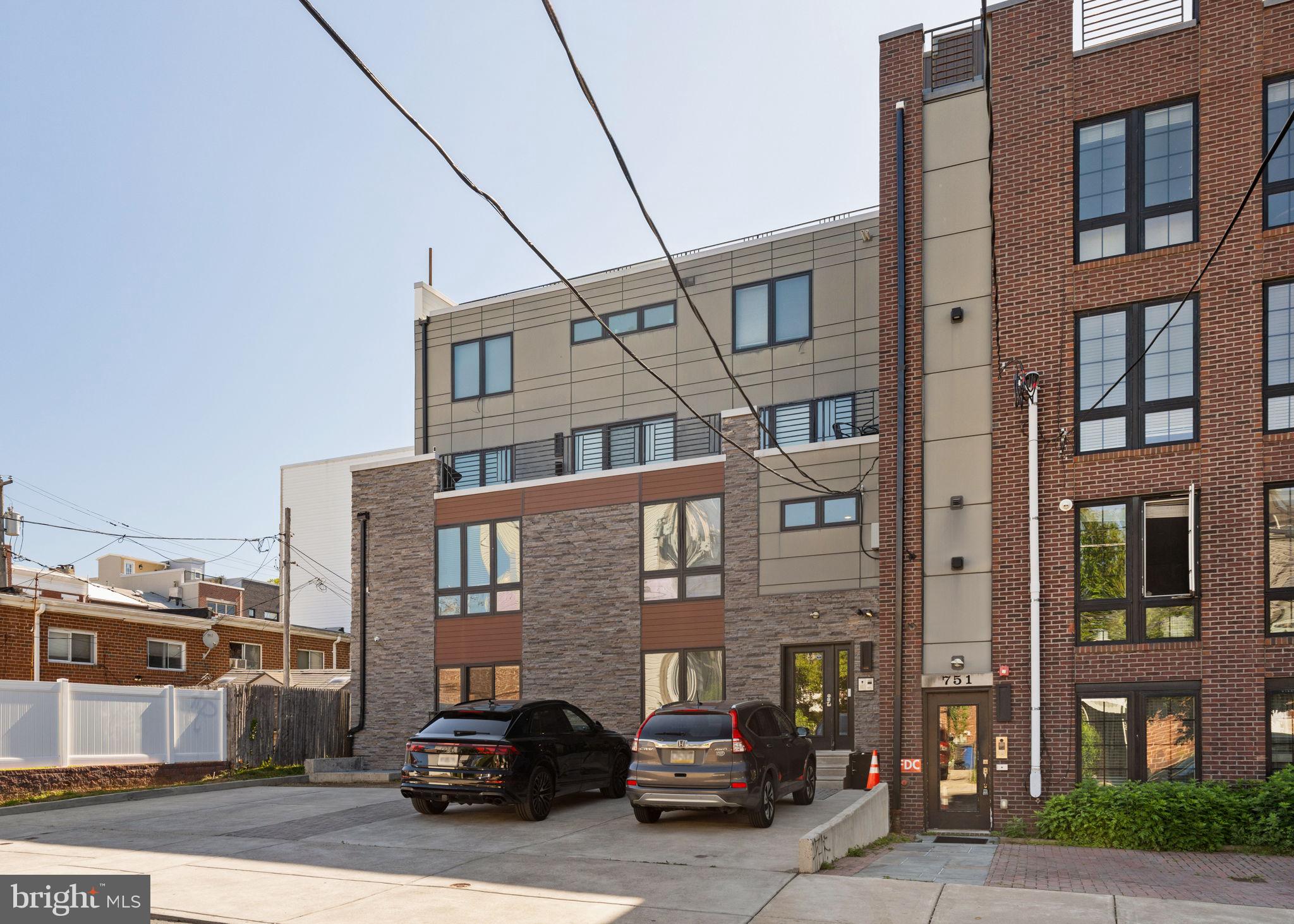 FAIRMOUNT - Residential