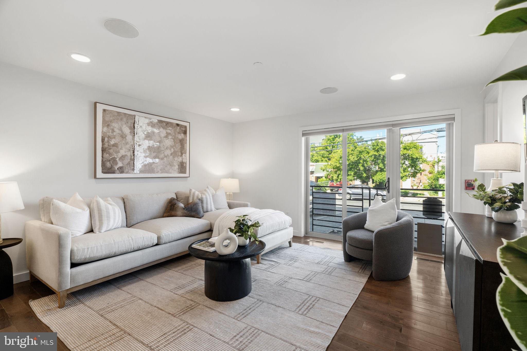 FAIRMOUNT - Residential