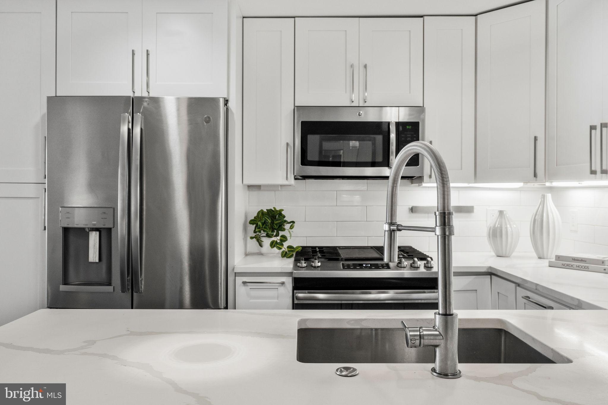 FAIRMOUNT - Residential