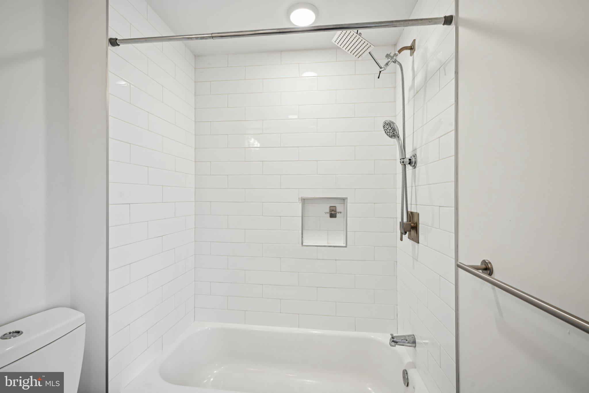 FAIRMOUNT - Residential