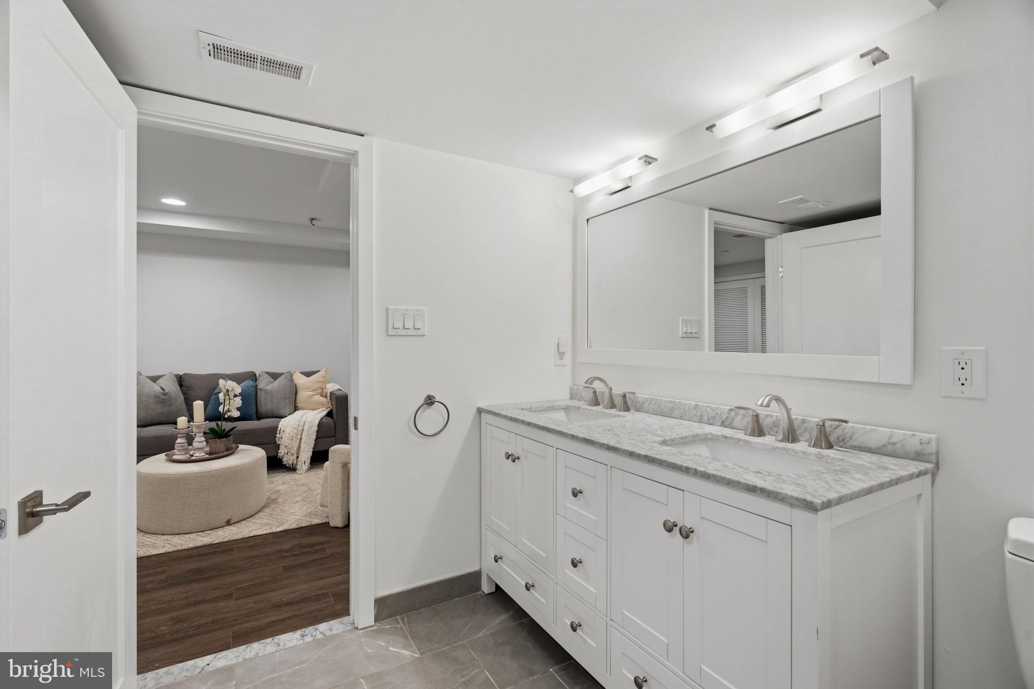 FAIRMOUNT - Residential