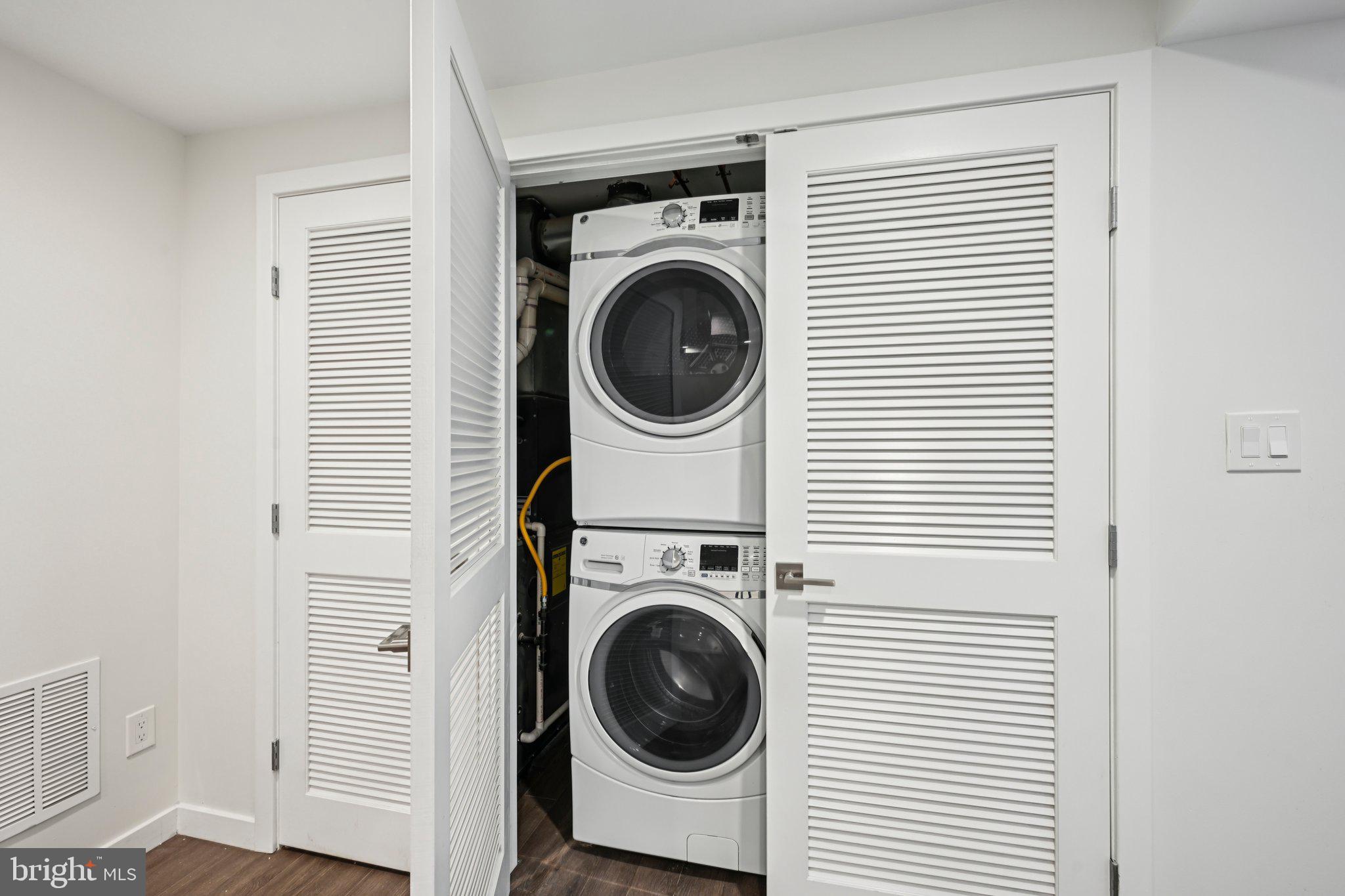 FAIRMOUNT - Residential