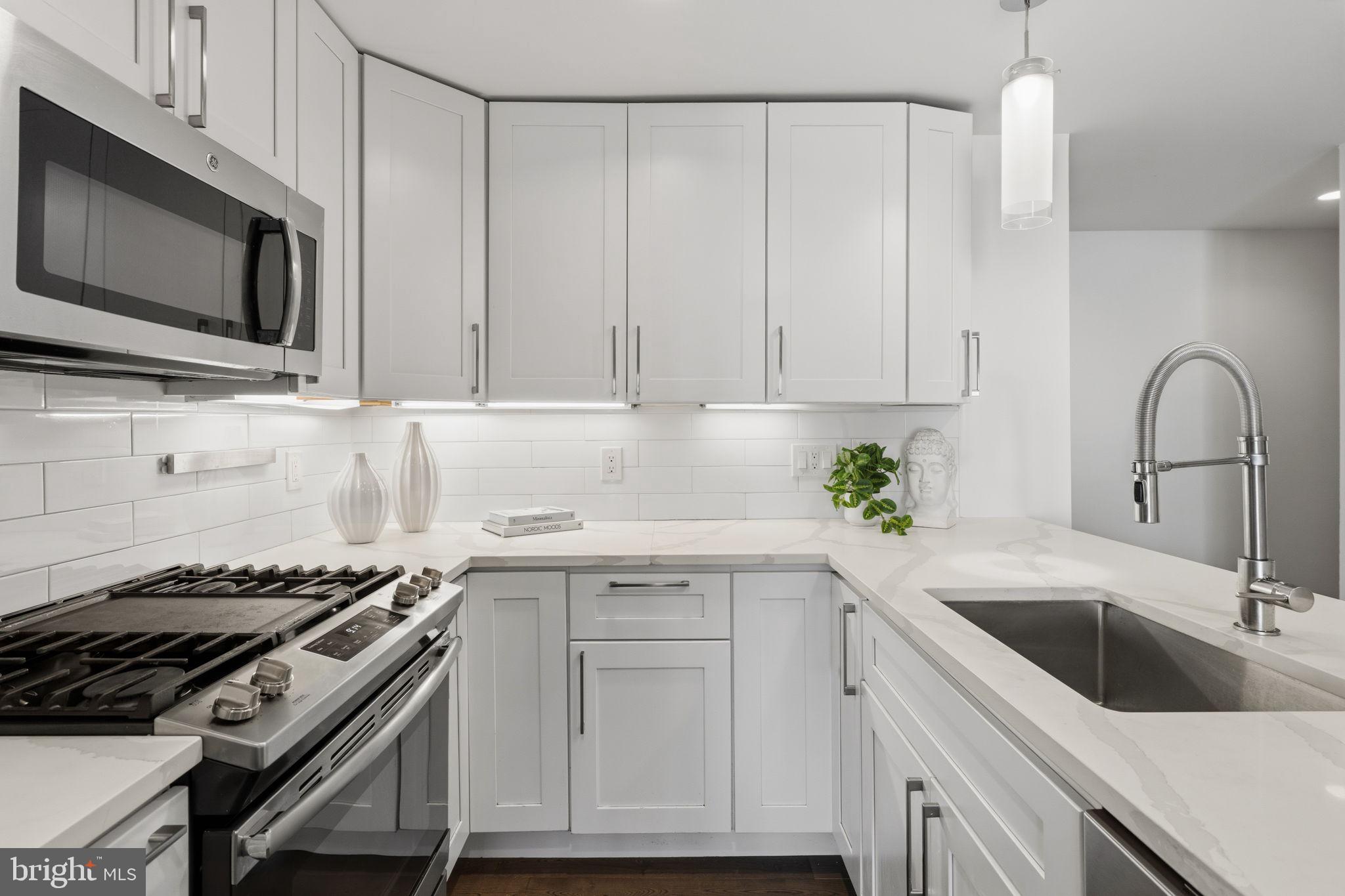 FAIRMOUNT - Residential