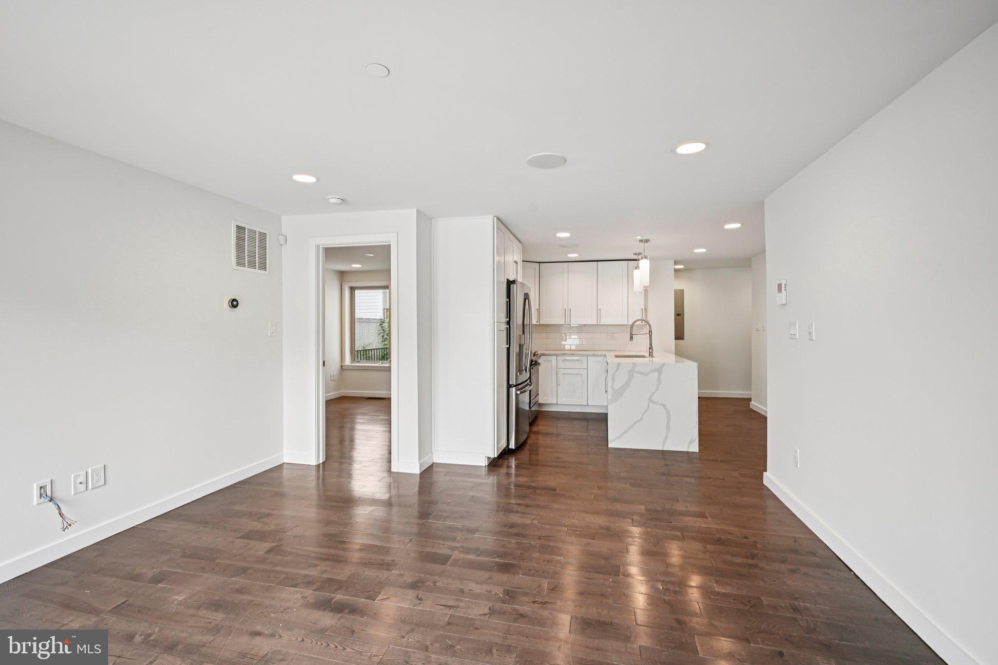 FAIRMOUNT - Residential