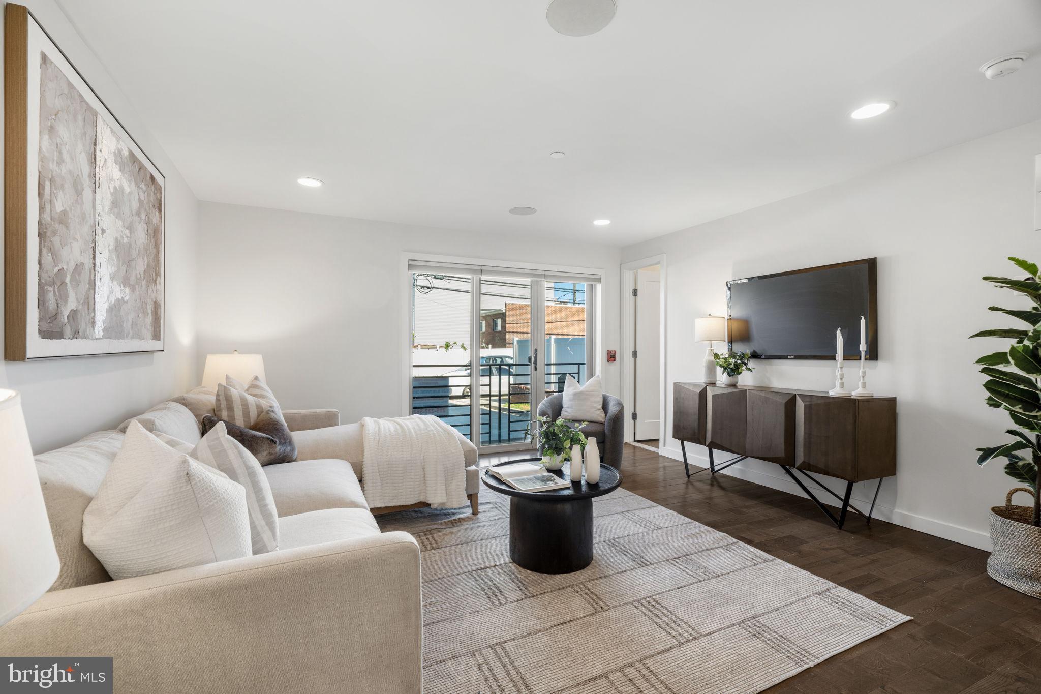 FAIRMOUNT - Residential