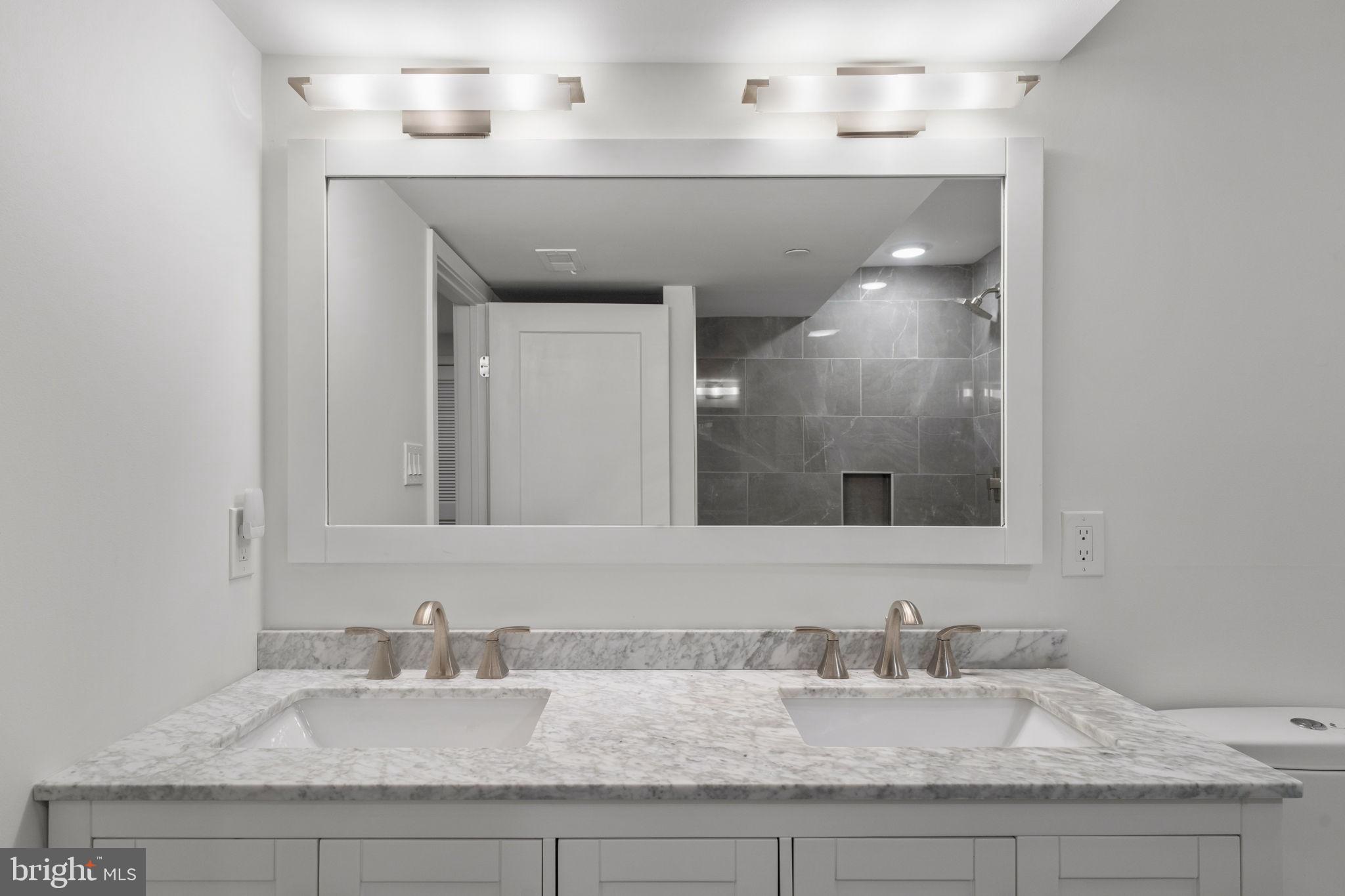 FAIRMOUNT - Residential