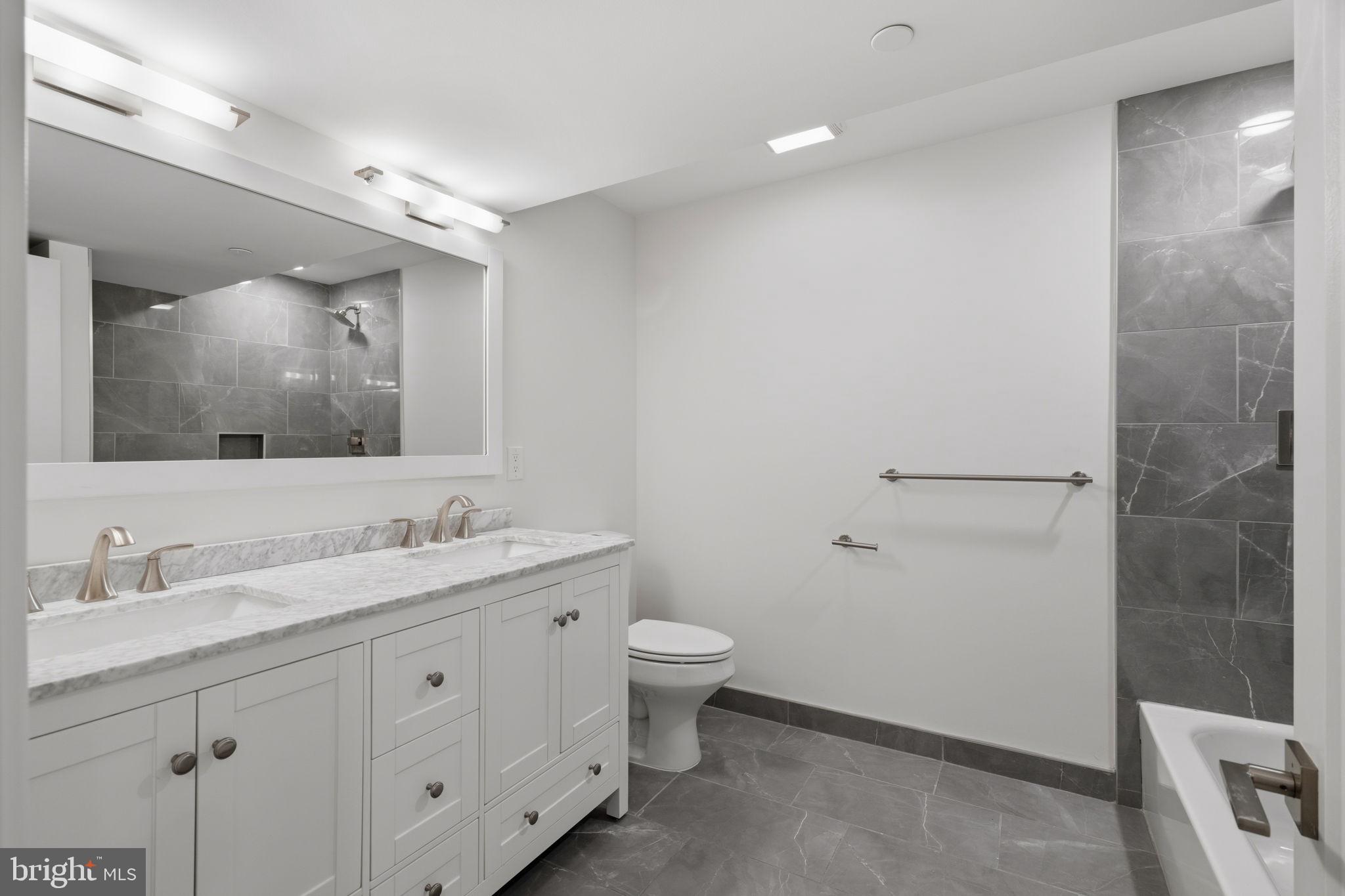 FAIRMOUNT - Residential