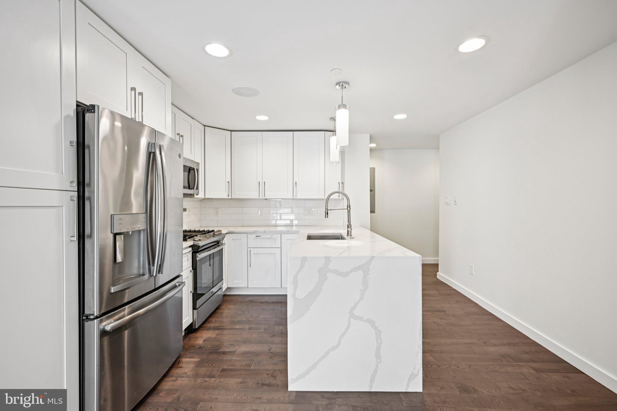 FAIRMOUNT - Residential