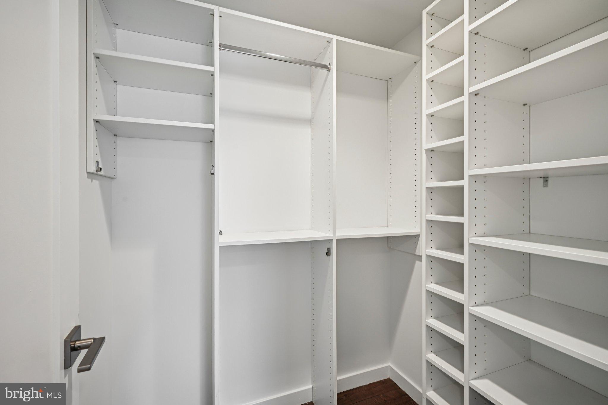 FAIRMOUNT - Residential