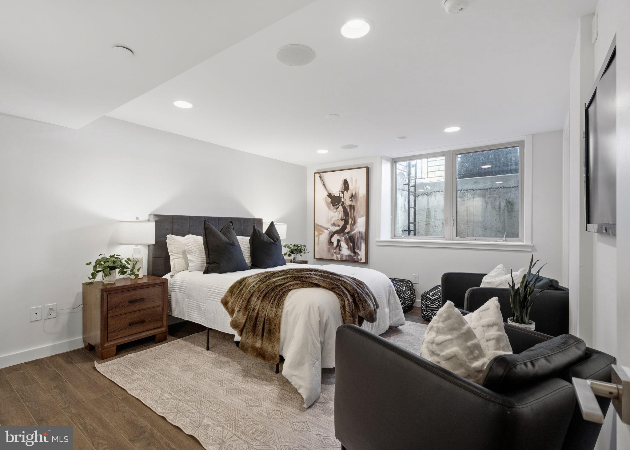 FAIRMOUNT - Residential