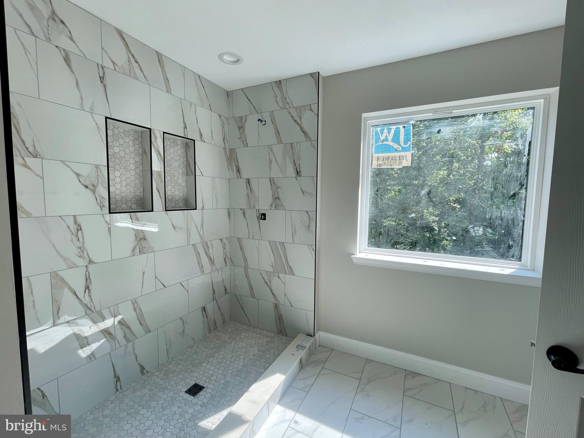 MAPLE RUN - Residential