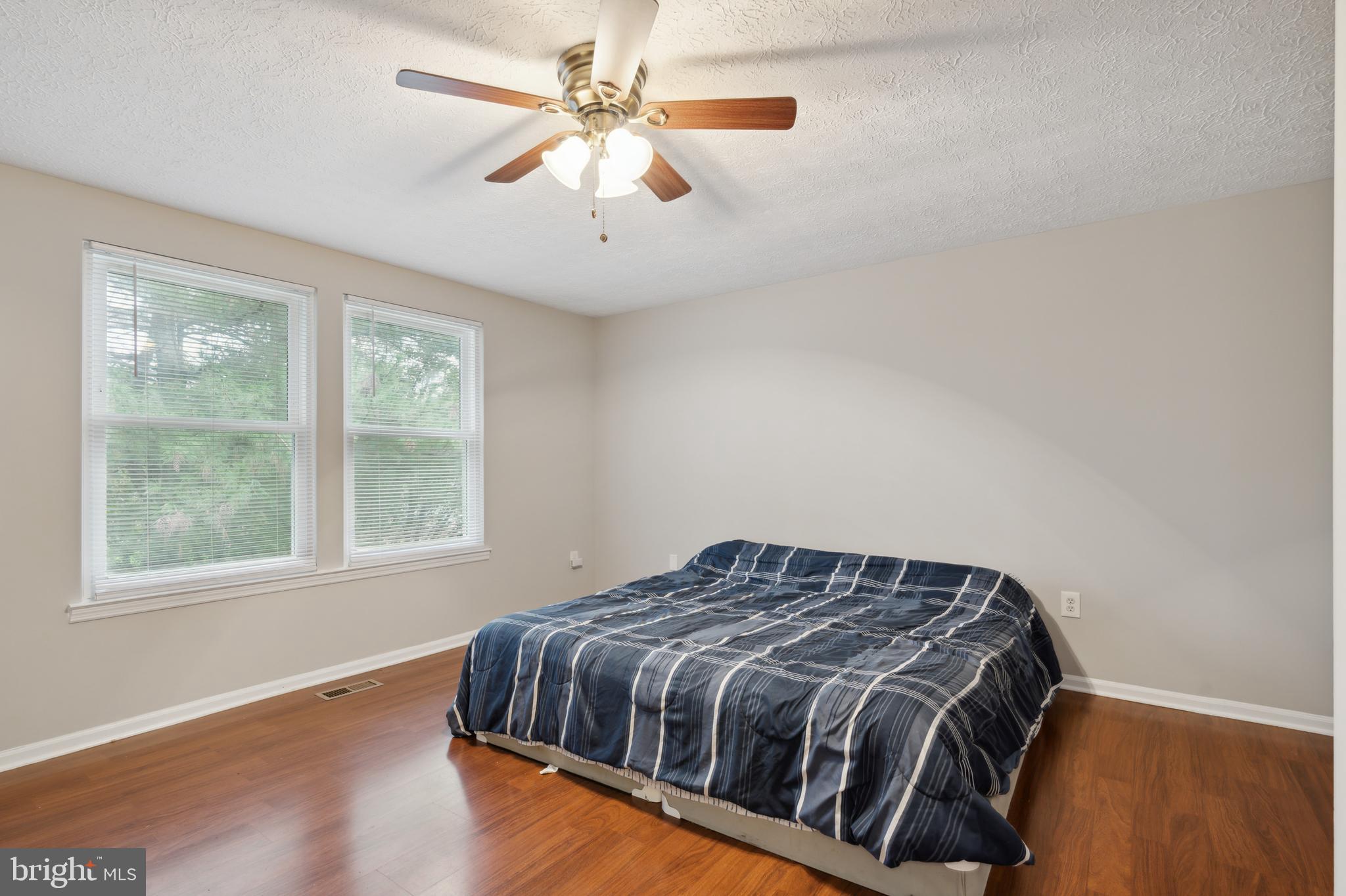 WOODBRIDGE CENTER - Residential