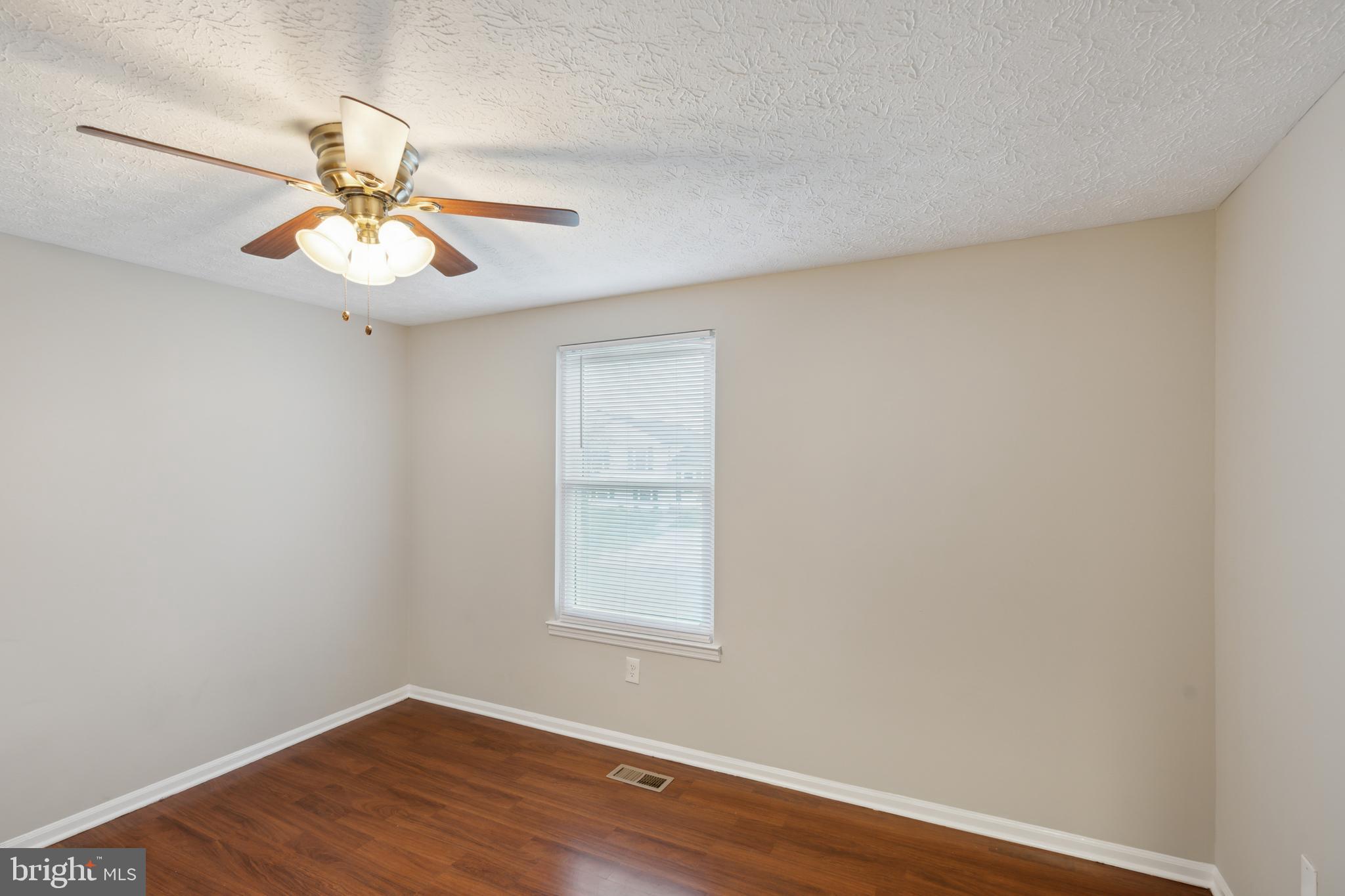 WOODBRIDGE CENTER - Residential