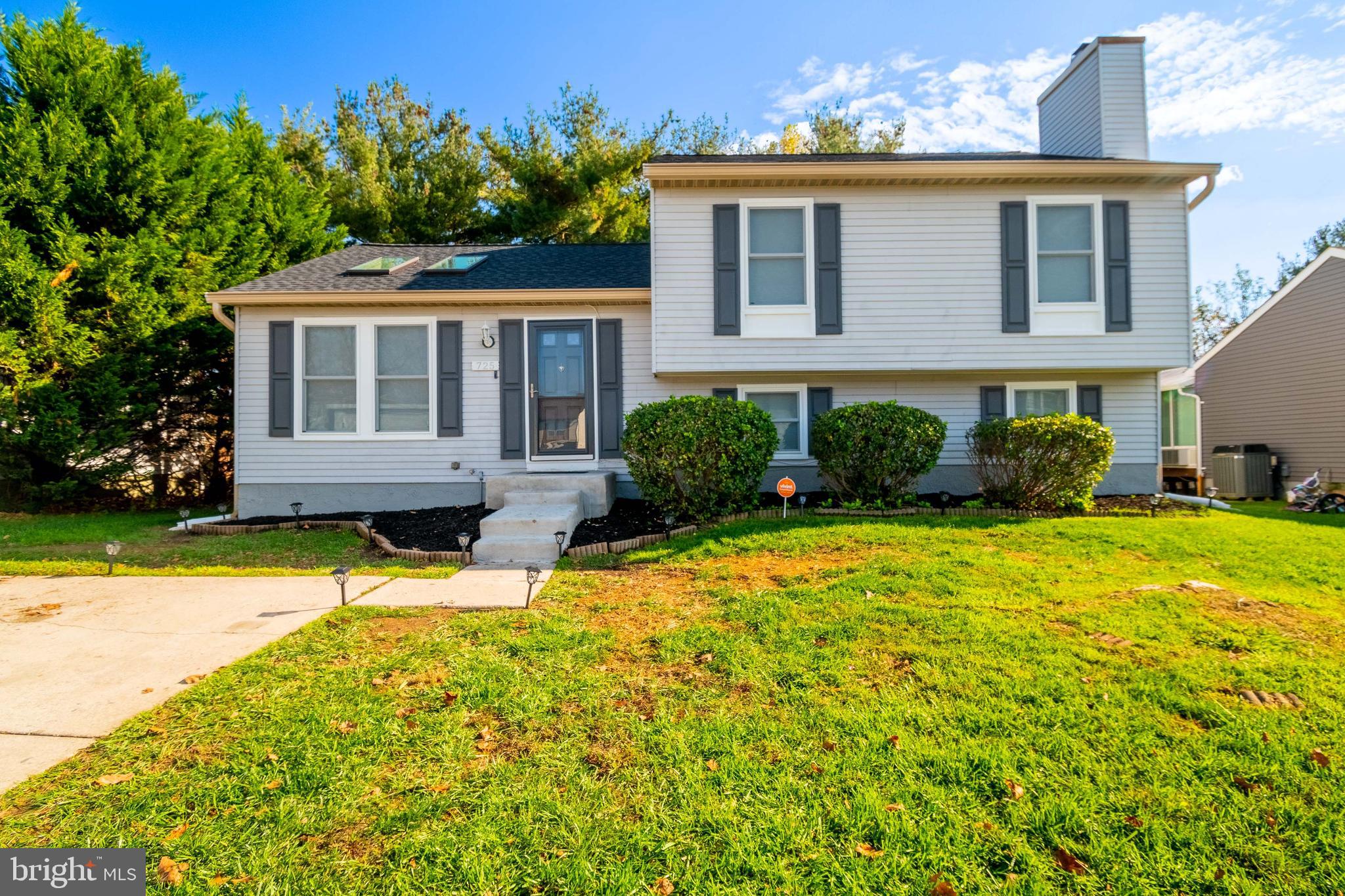 WOODBRIDGE CENTER - Residential