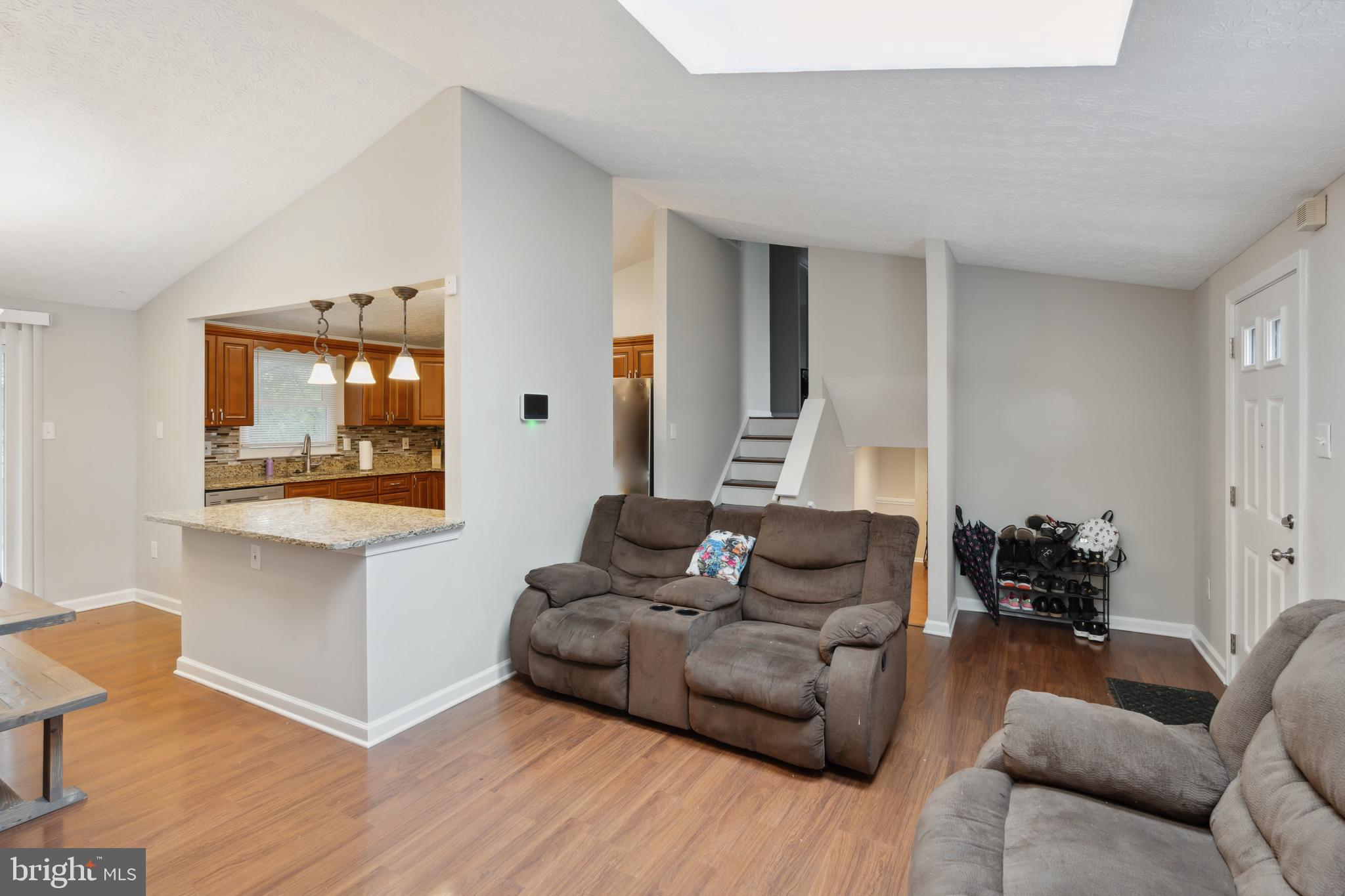 WOODBRIDGE CENTER - Residential