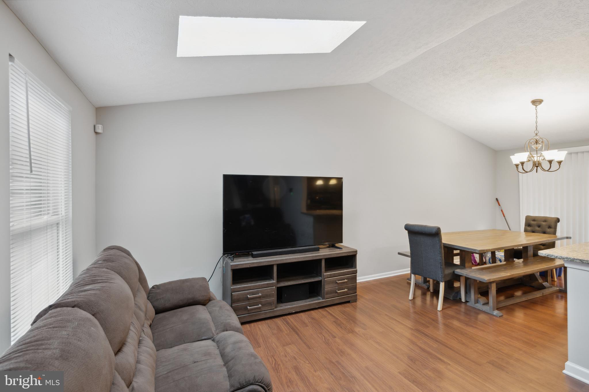 WOODBRIDGE CENTER - Residential