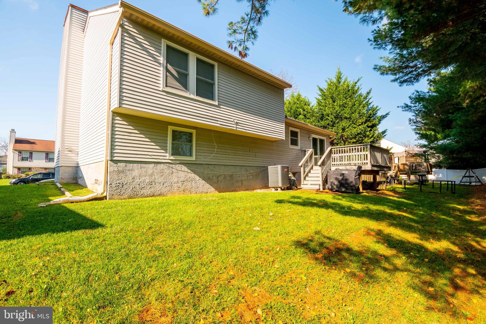 WOODBRIDGE CENTER - Residential