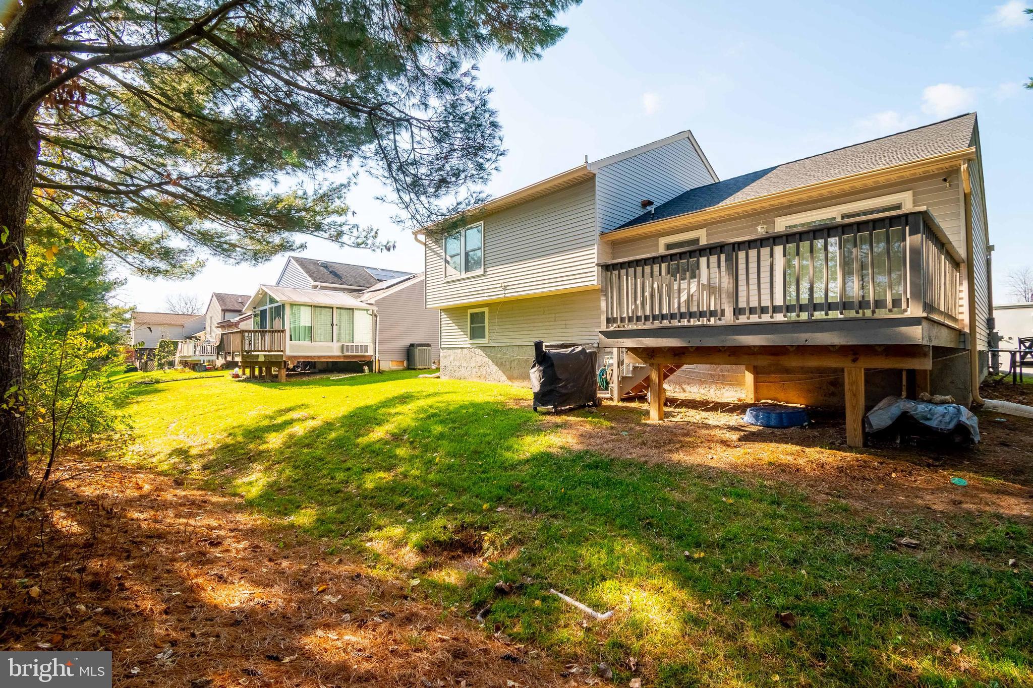 WOODBRIDGE CENTER - Residential