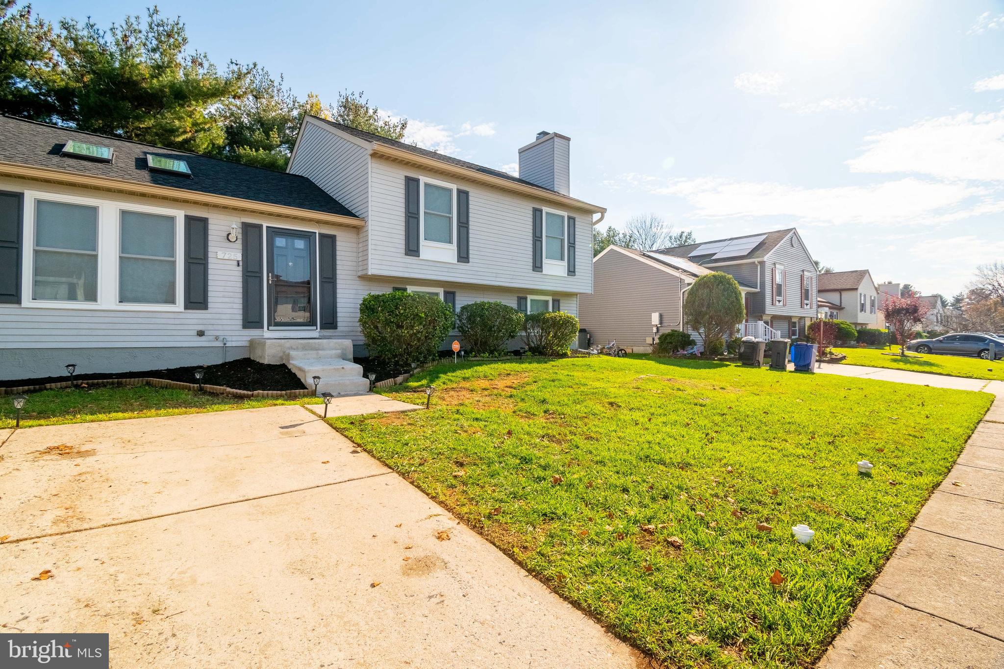 WOODBRIDGE CENTER - Residential