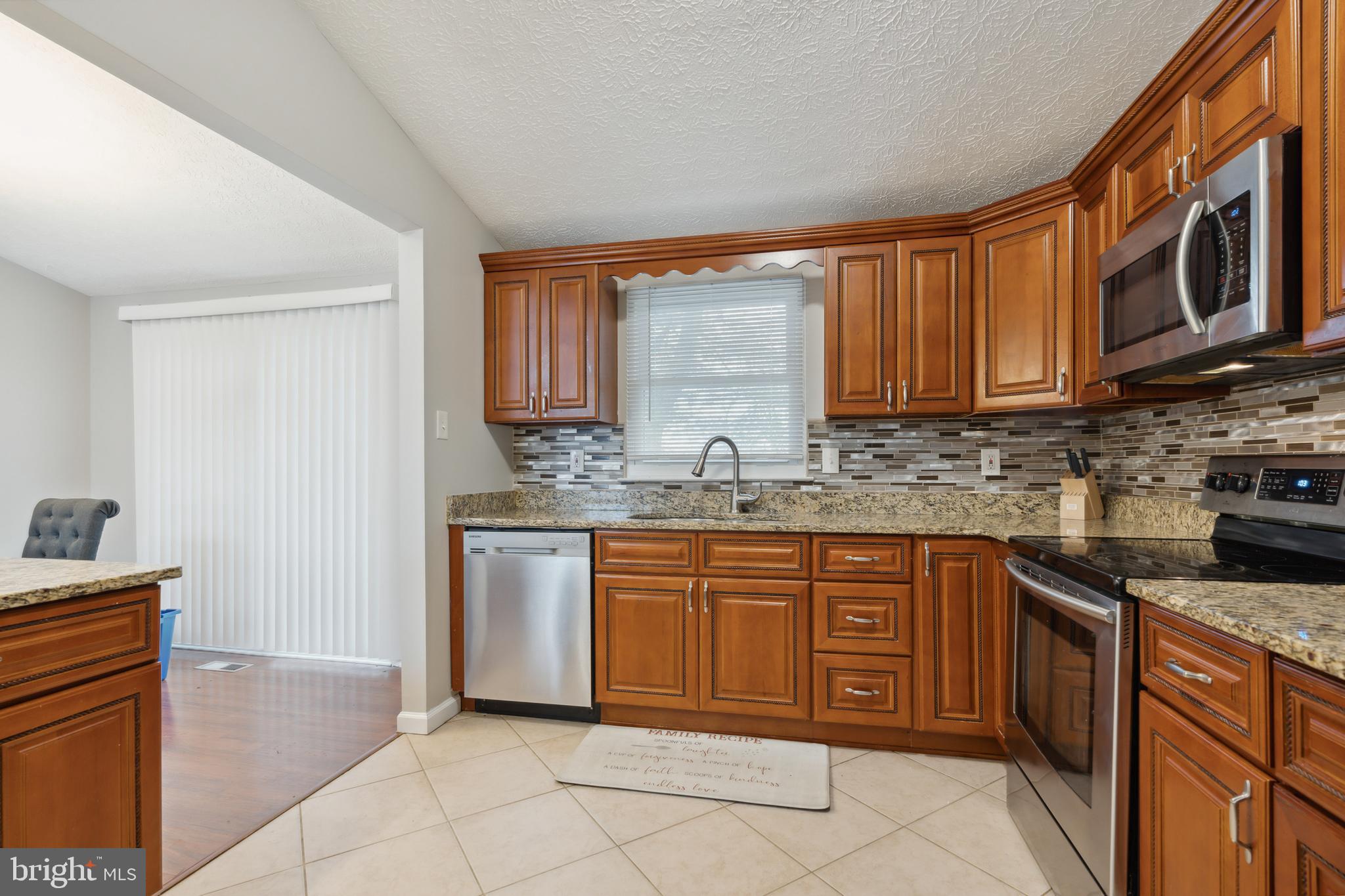 WOODBRIDGE CENTER - Residential