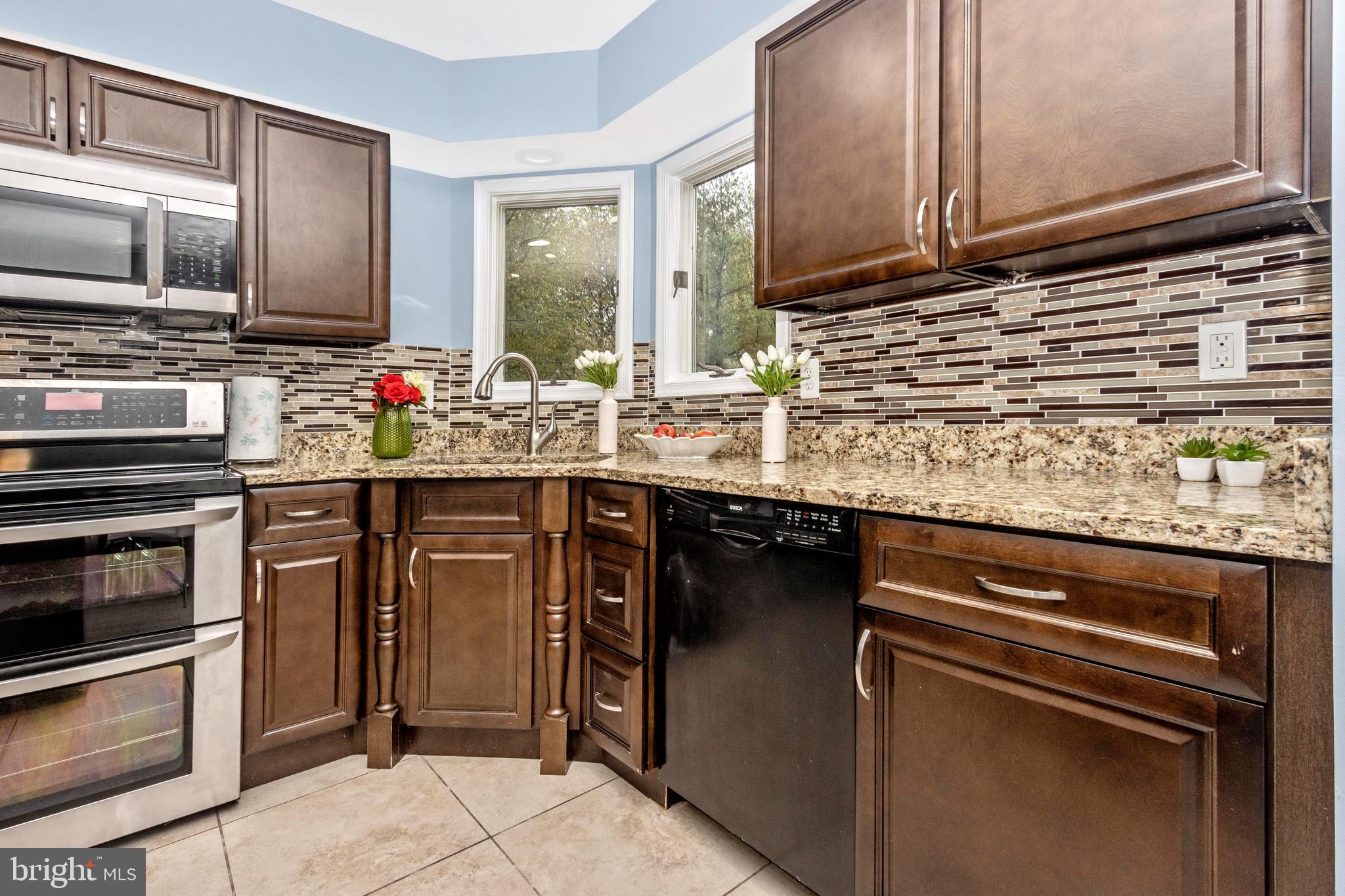 MONTGOMERY MEADOWS - Residential