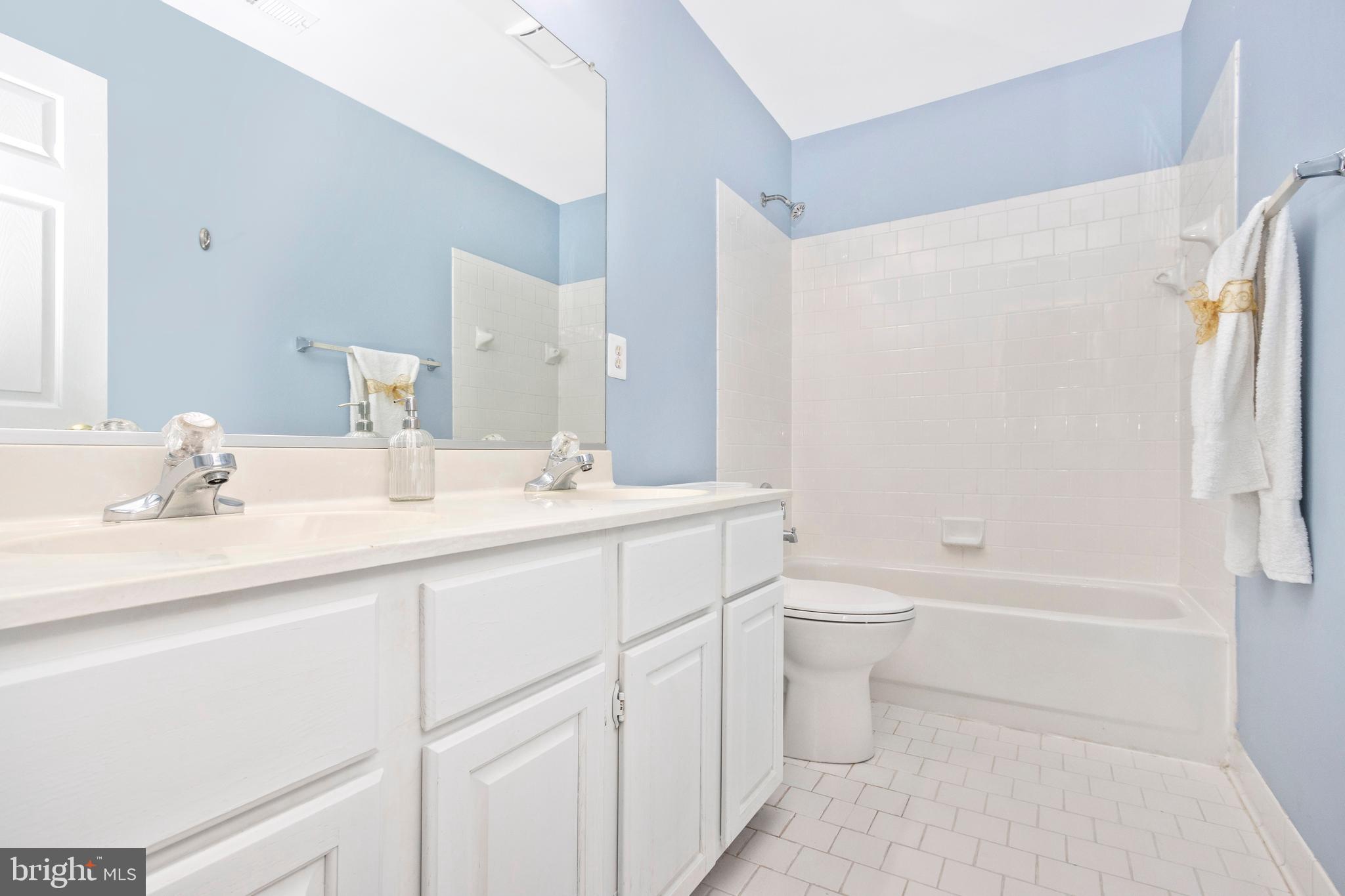 MONTGOMERY MEADOWS - Residential