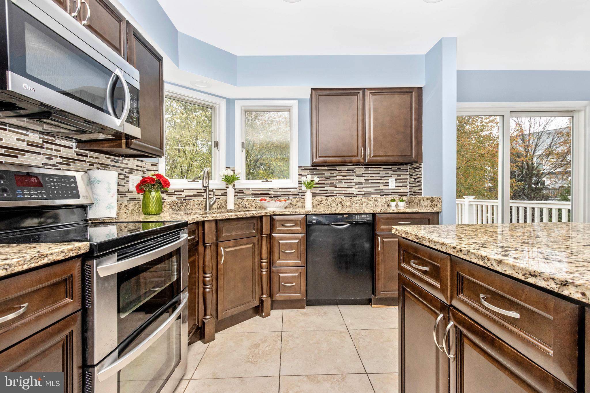 MONTGOMERY MEADOWS - Residential