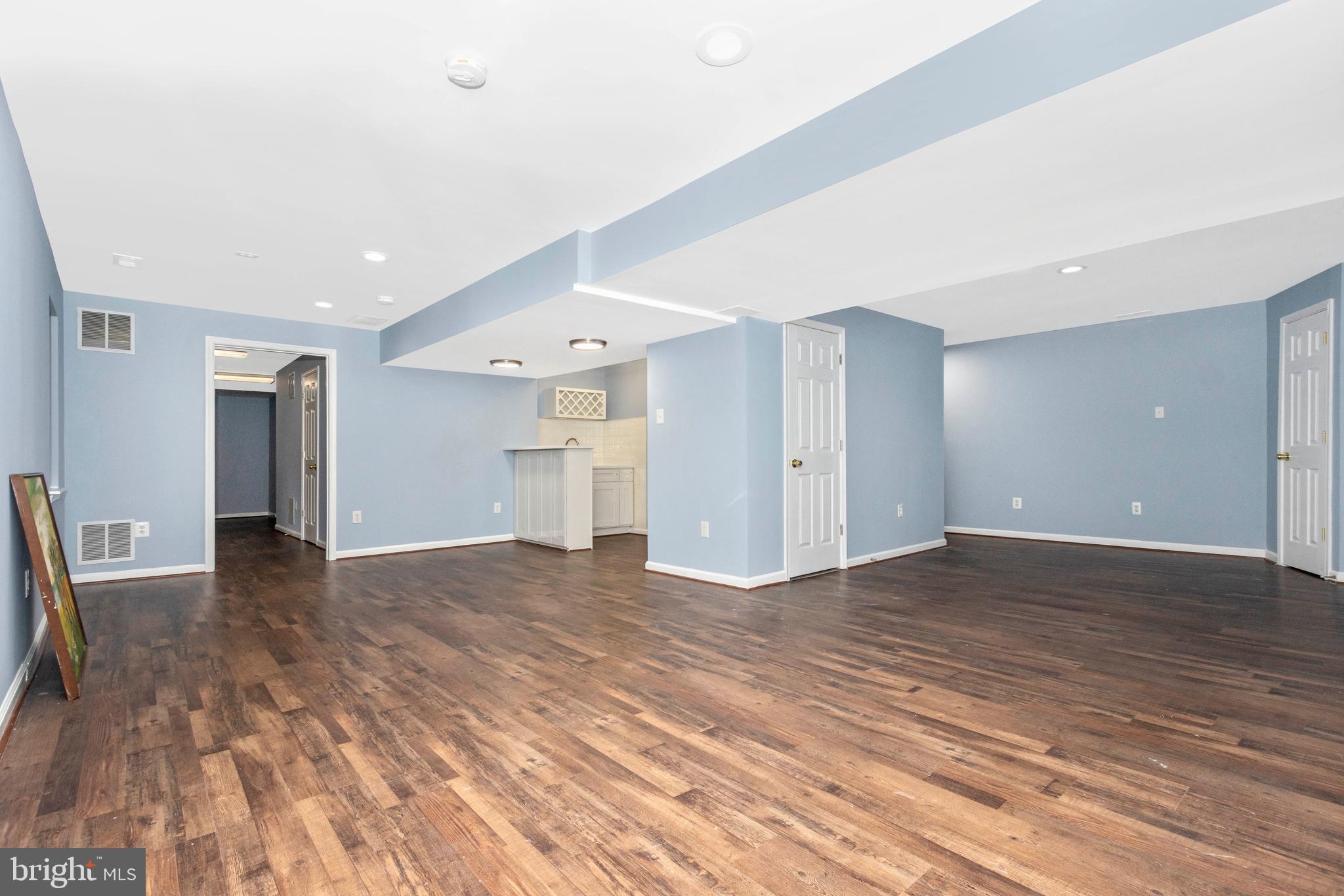 MONTGOMERY MEADOWS - Residential