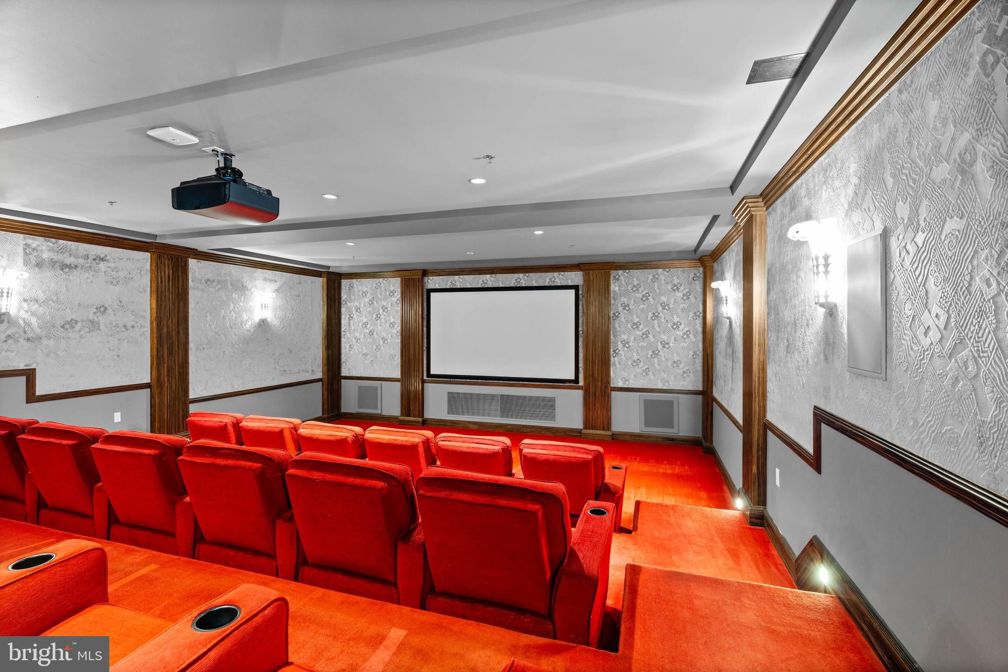 THE RITZ-CARLTON RESIDENCES - Residential