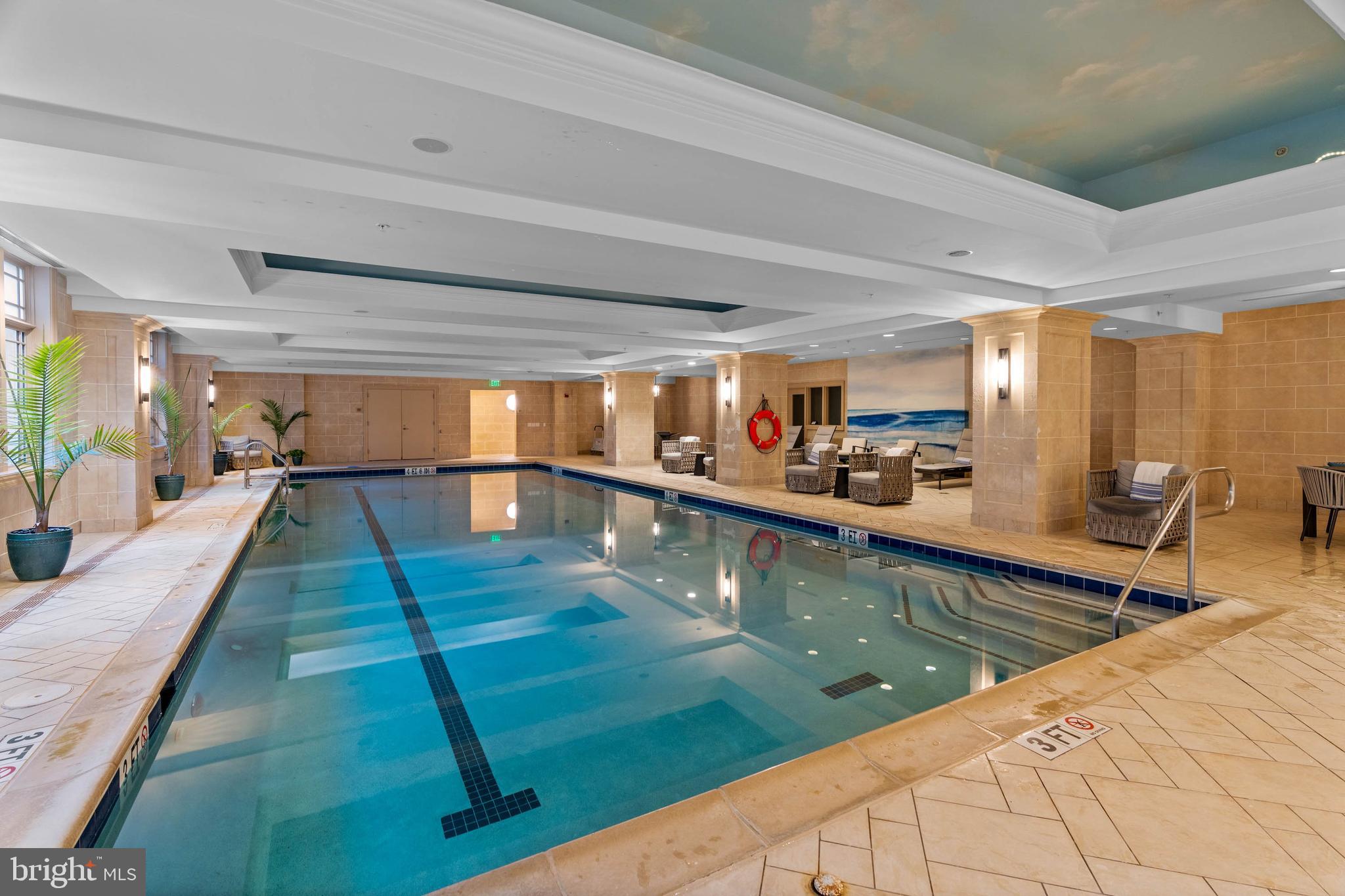 THE RITZ-CARLTON RESIDENCES - Residential