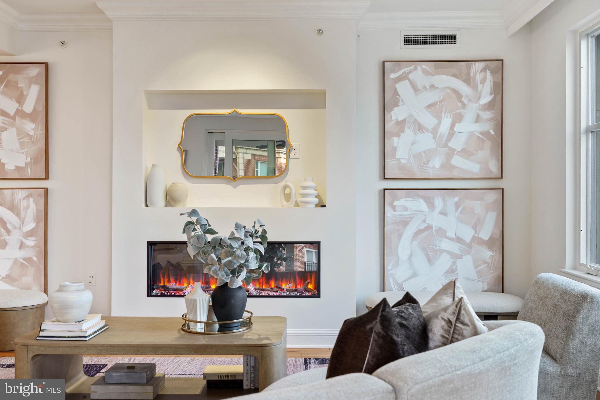 THE RITZ-CARLTON RESIDENCES - Residential