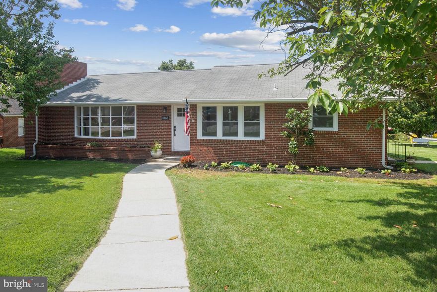 Custom Solid brick Rancher updated for modern living 3 bedroom
 2 full bath full basement on large flat lot.   New kitchen, 2 new full baths, upgraded shaker style doors and trim, new high efficiency heat pump, Solid 3/4 "  Oak hardwood floors thru out living area, Wood burning fireplace, 2 master bedrooms, new enegy efficient windows
Can build garage, pool, 2nd inlaw or rental on property up to 750 square feet.
Walking distance to playground and other community amenities.