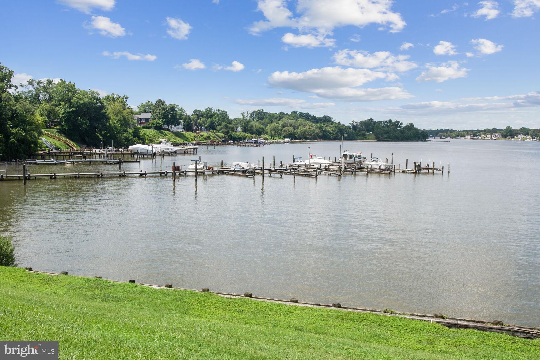 RIVIERA BEACH - Residential